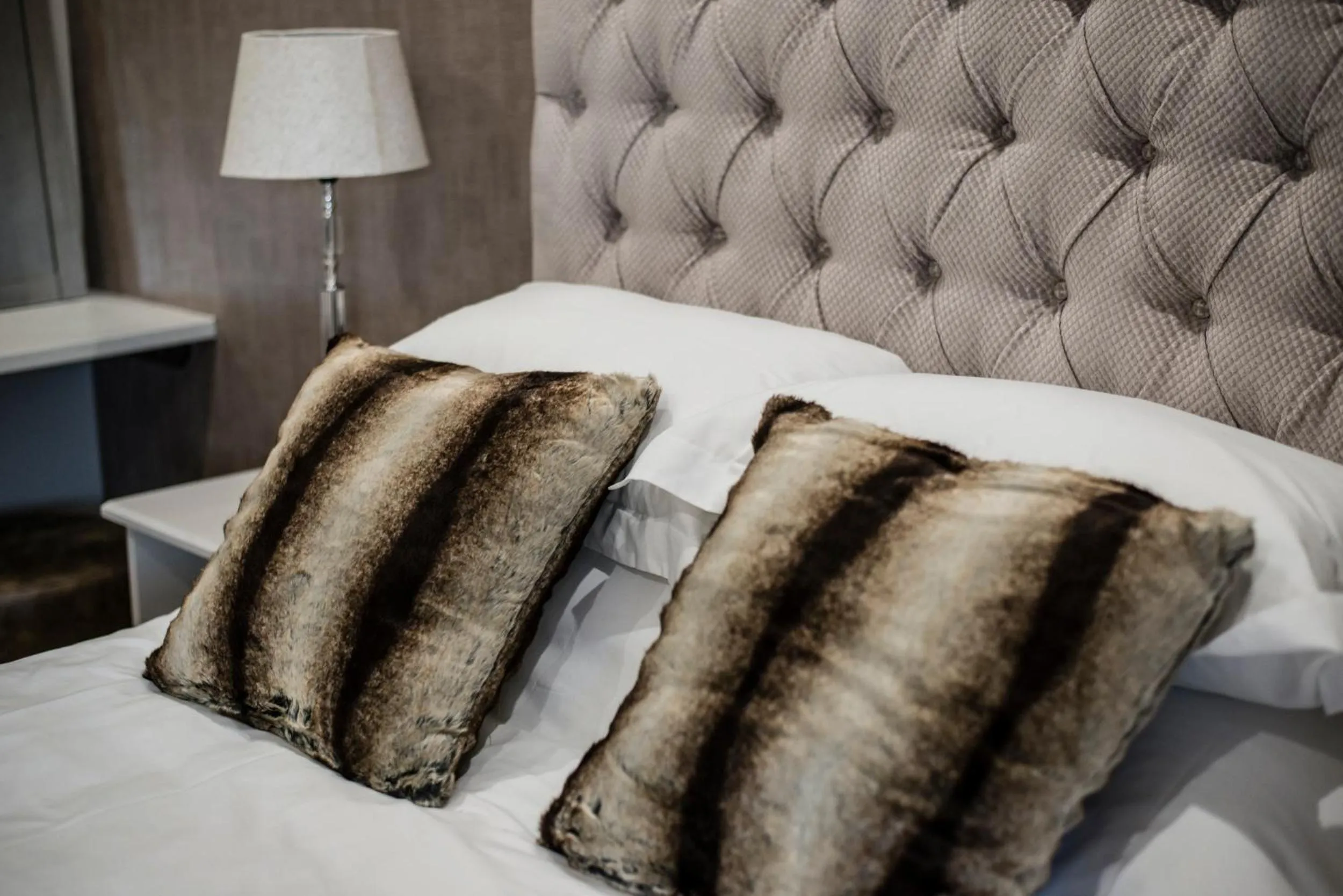 Decorative detail, Bed in The Royal Guest House