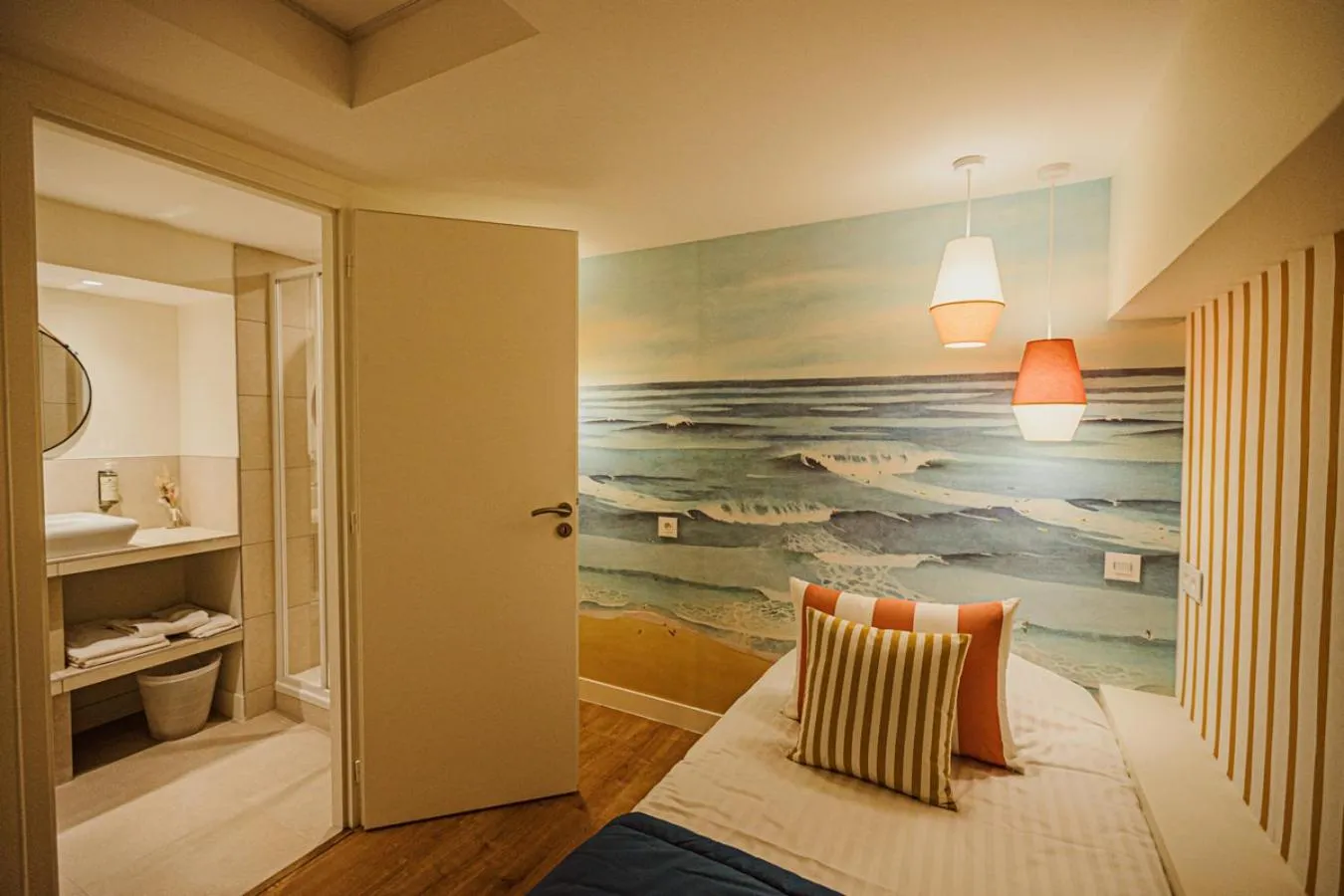 Bed in Hotelo Lyon Charité