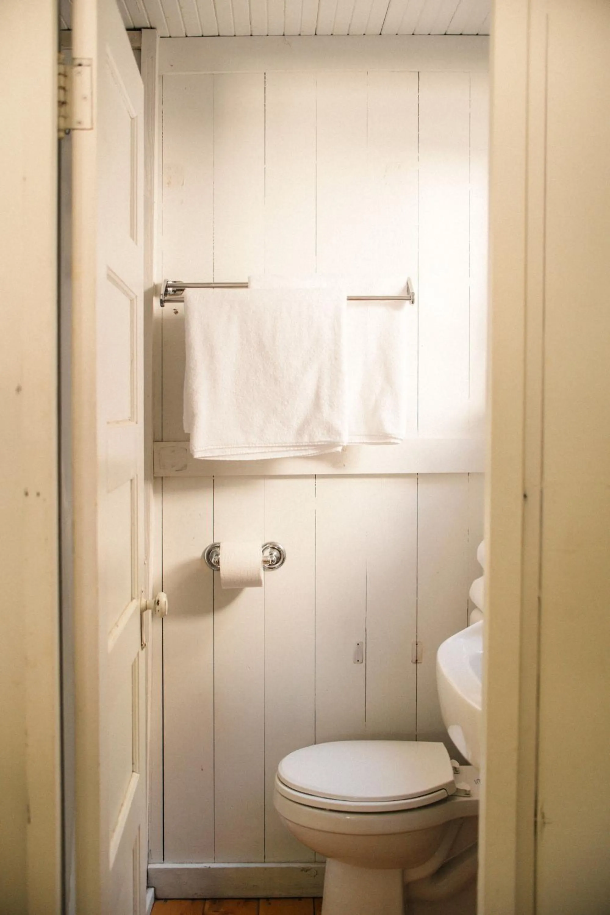 Bathroom in Johnson's Beach Cabins and Campground