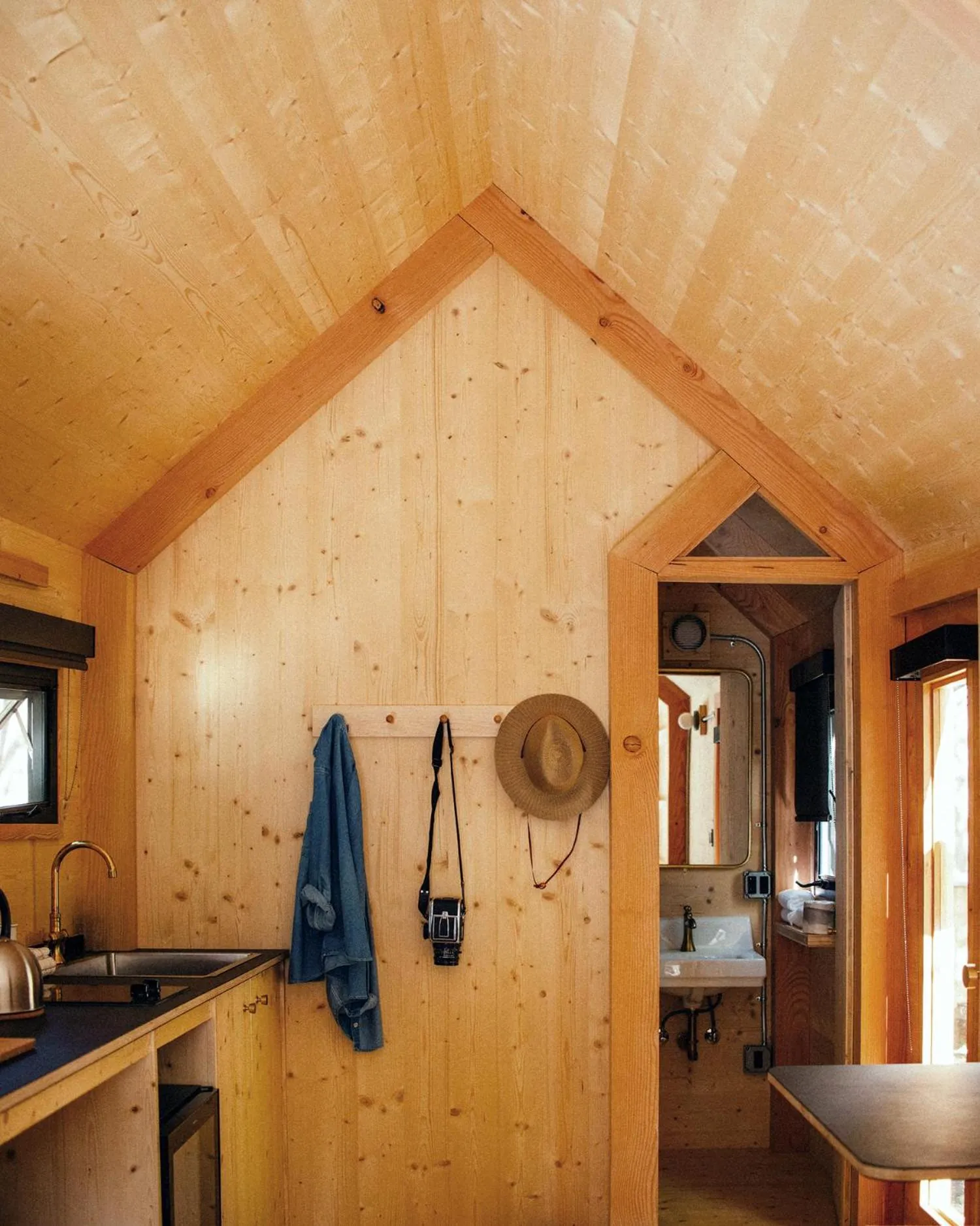 Kitchen or kitchenette in Johnson's Beach Cabins and Campground