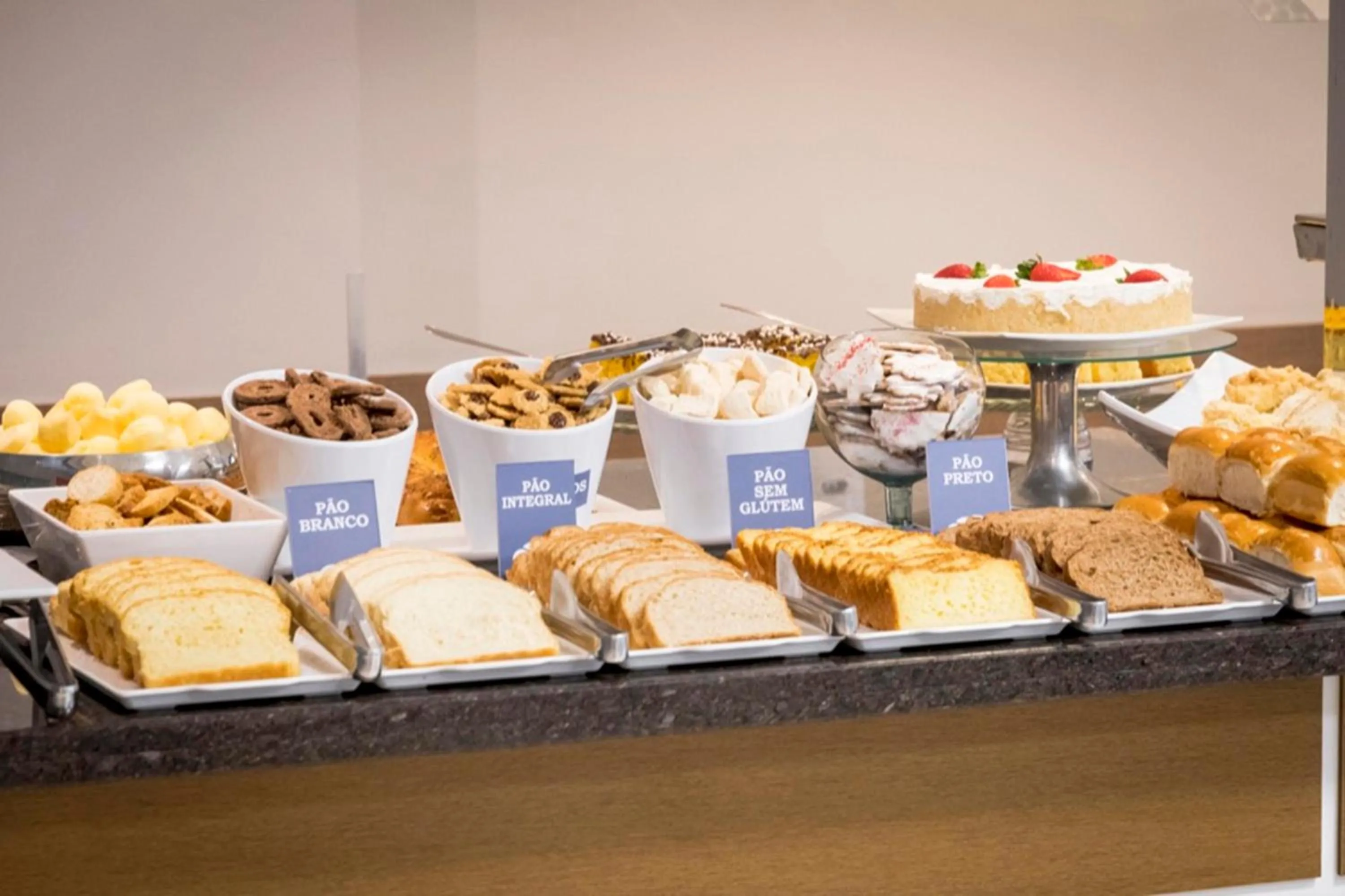 Buffet breakfast in Hotel Negrini