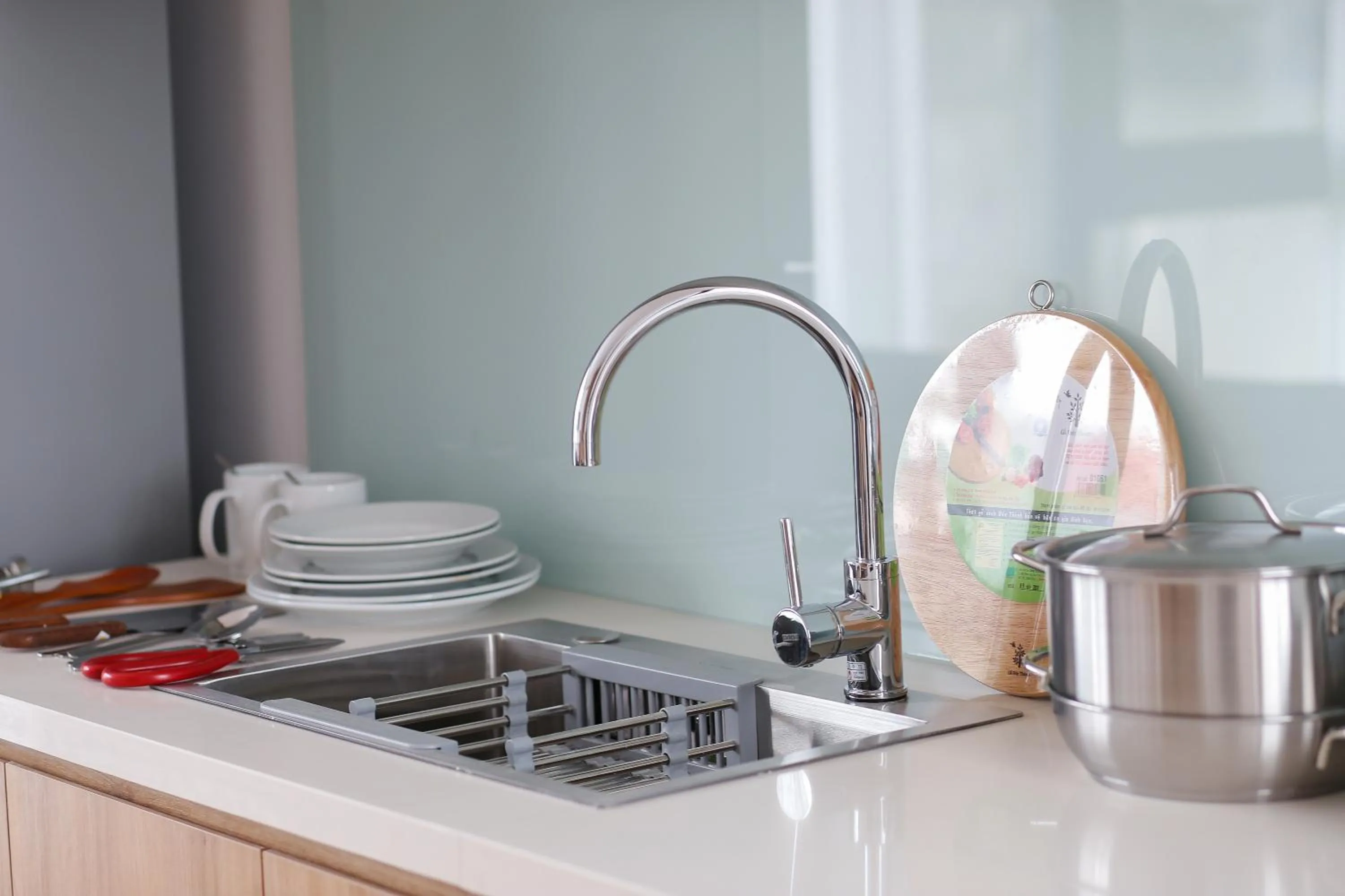 Kitchen or kitchenette in Quiet Hoang Quoc Viet Hotel & apartment