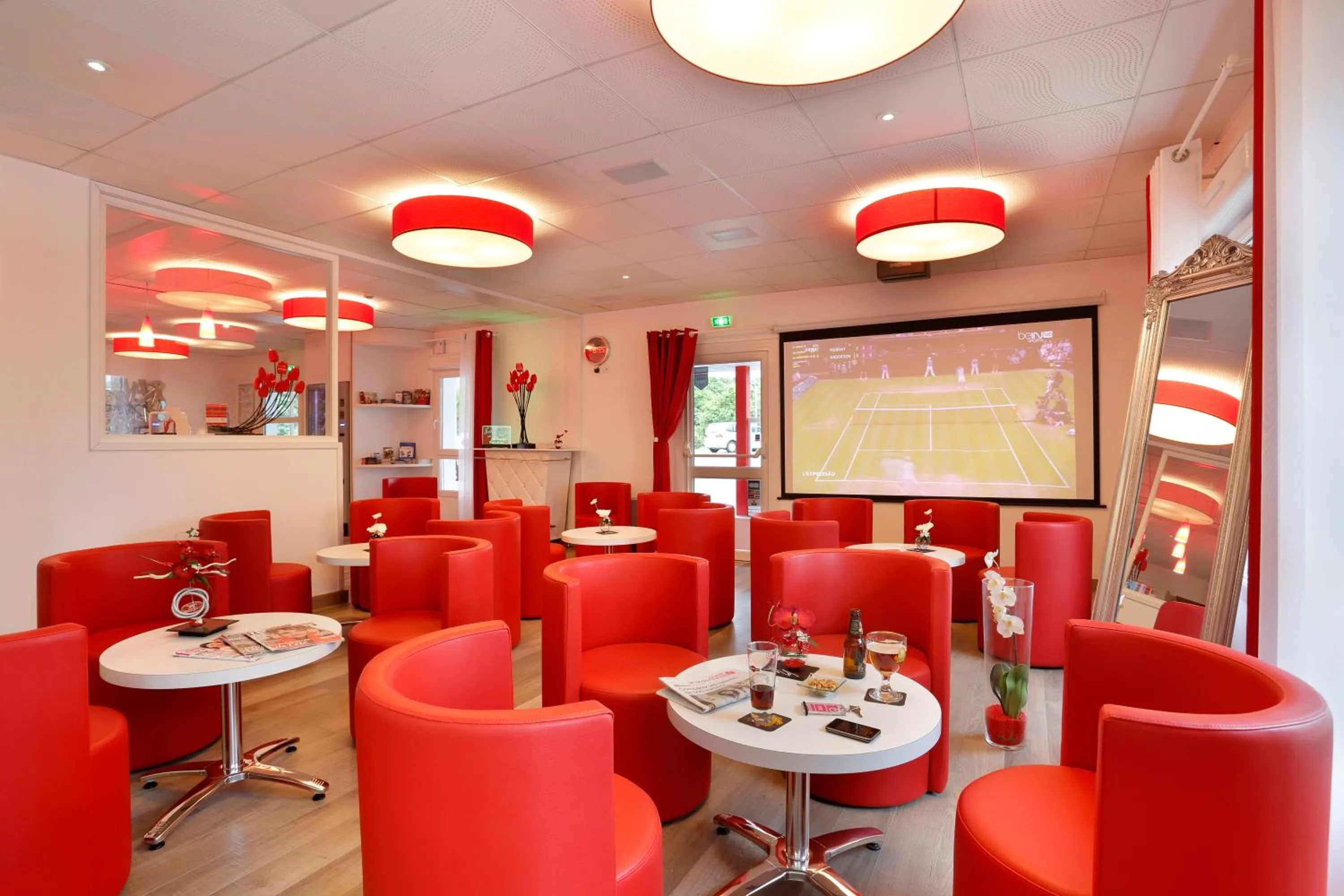 Lounge or bar, Restaurant/Places to Eat in The Originals City, Hotel Loval, Brest (Inter-Hotel)