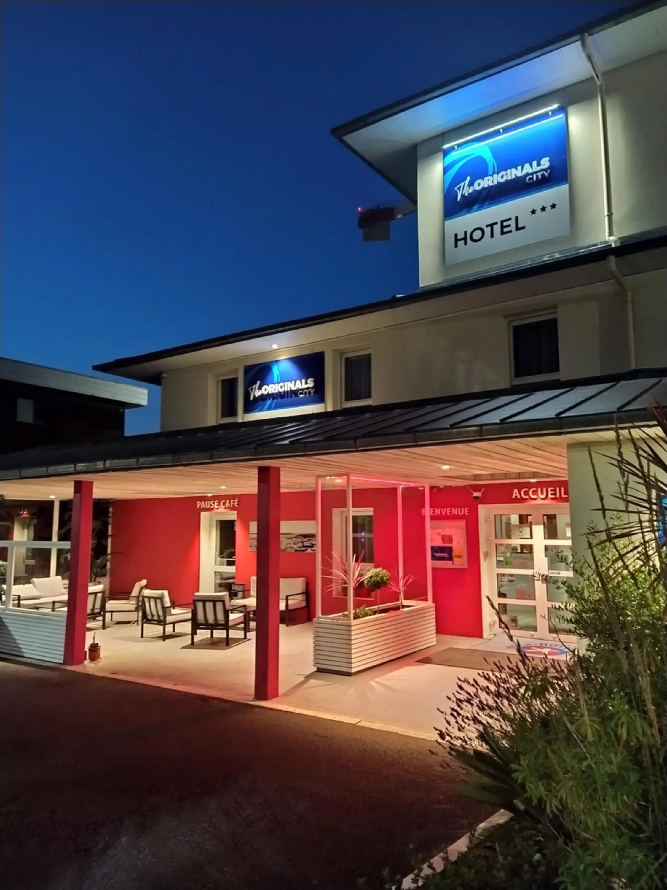 Property Building in The Originals City, Hotel Loval, Brest (Inter-Hotel)