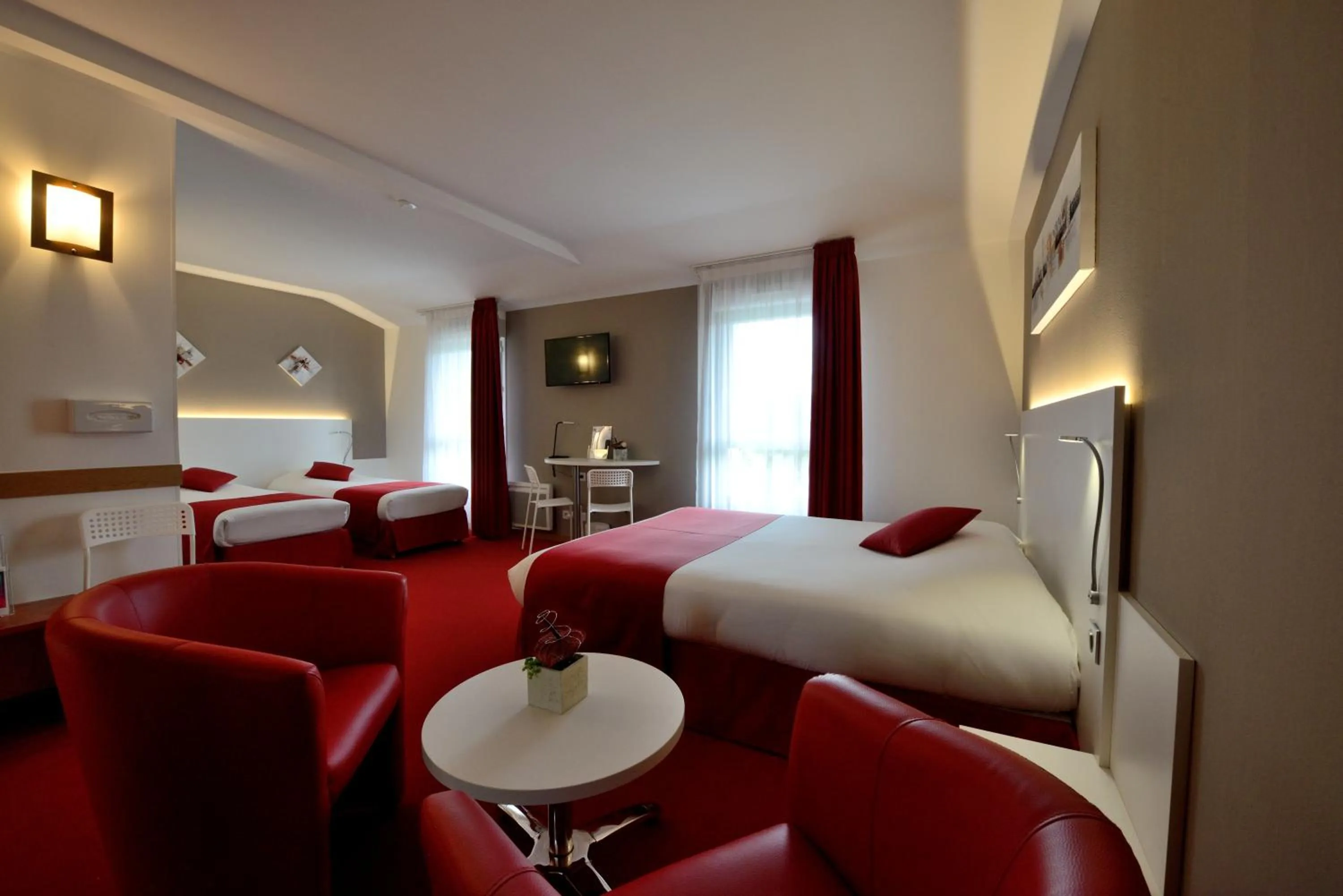 Bedroom in The Originals City, Hotel Loval, Brest (Inter-Hotel)