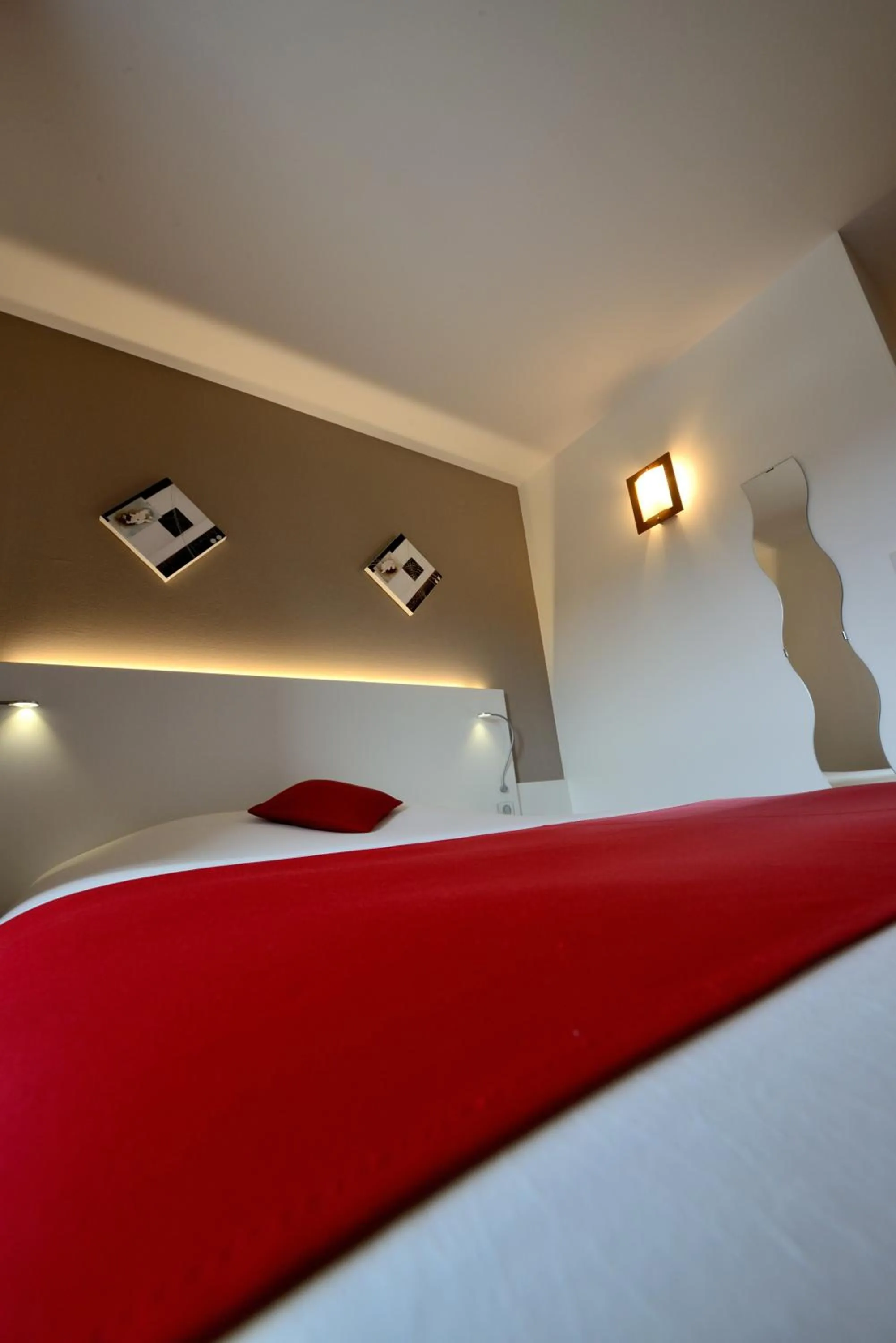 Bedroom in The Originals City, Hotel Loval, Brest (Inter-Hotel)