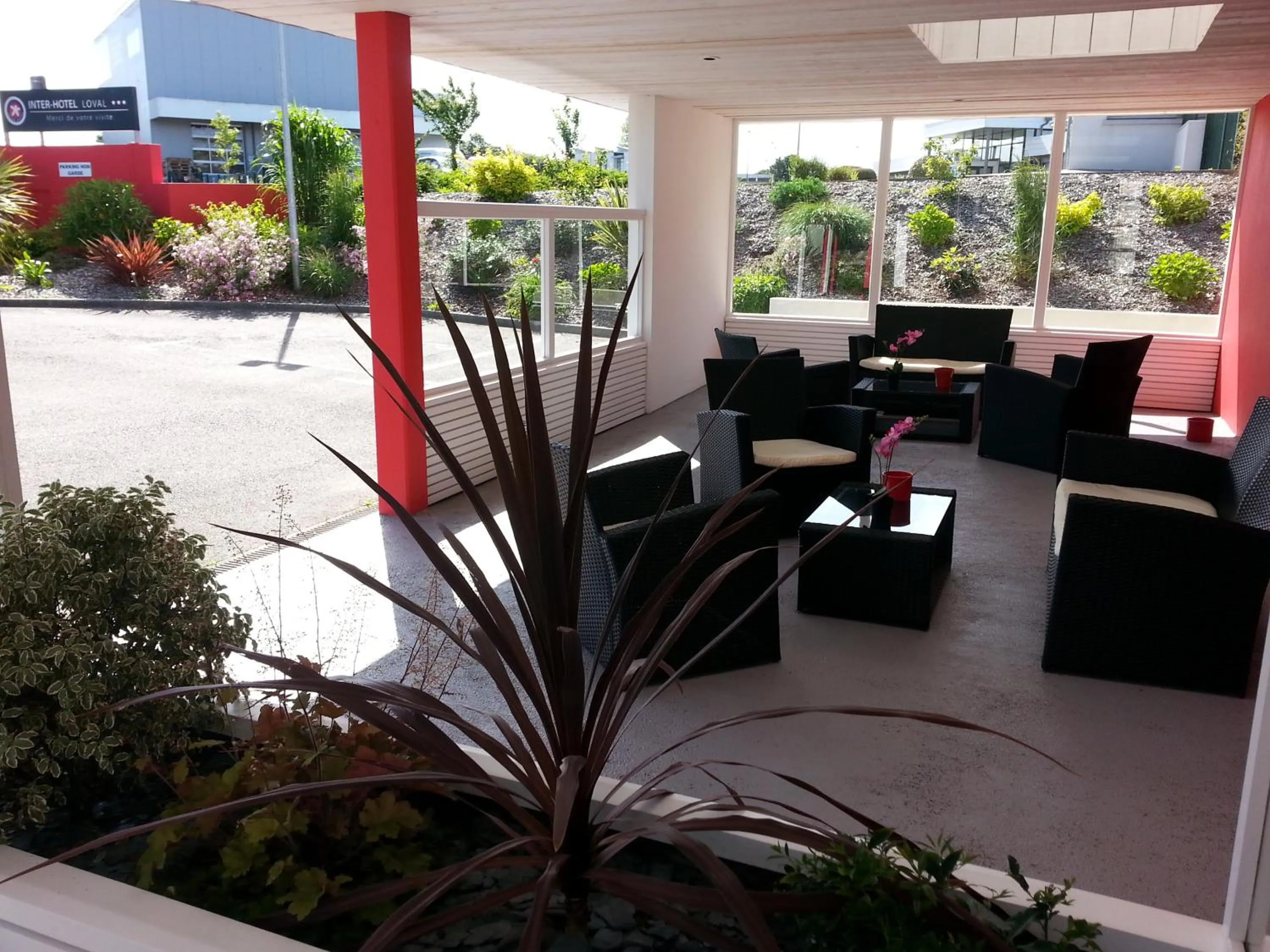 Patio in The Originals City, Hotel Loval, Brest (Inter-Hotel)