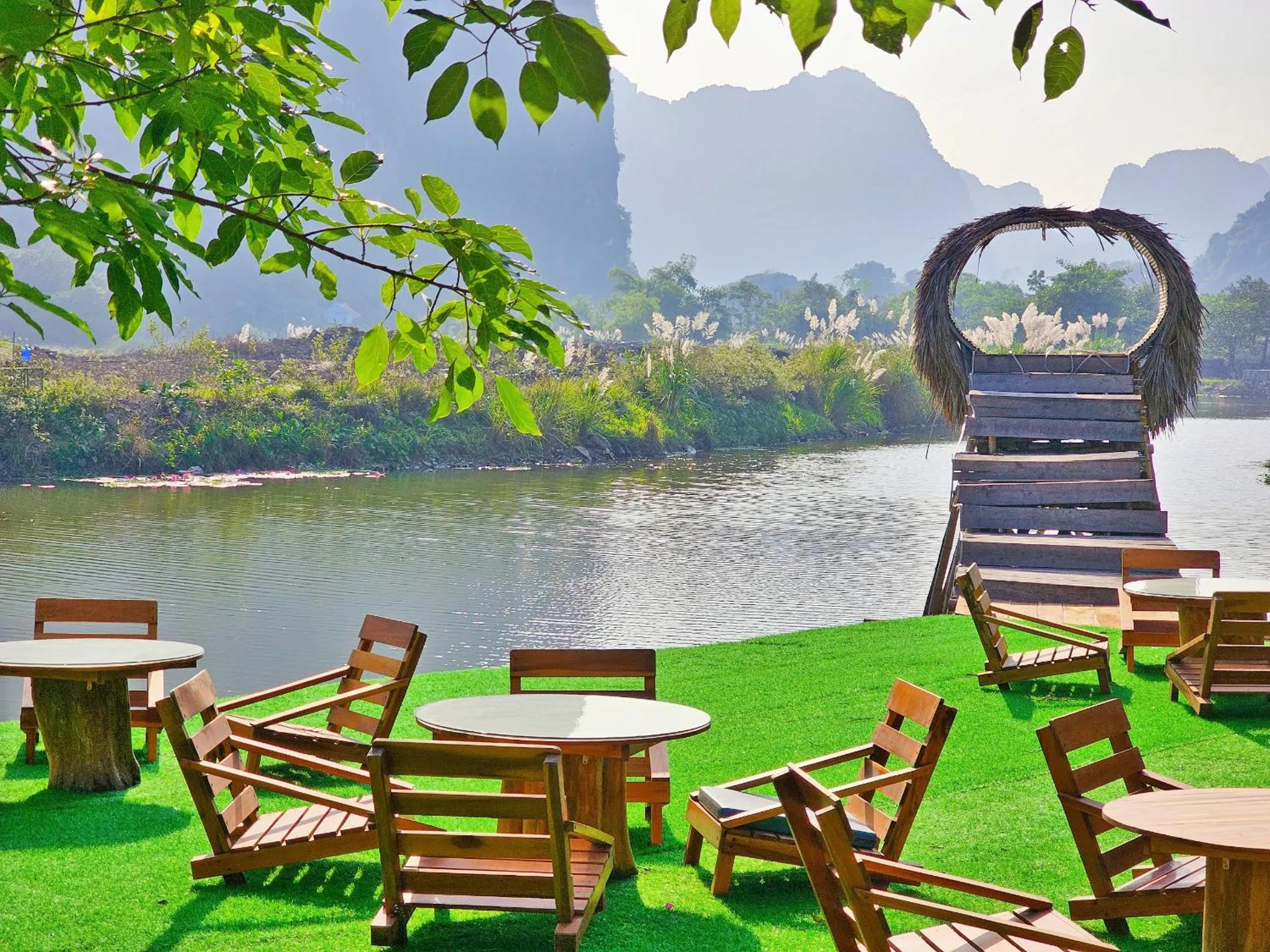 Spring in Quoc Khanh Bamboo Homestay