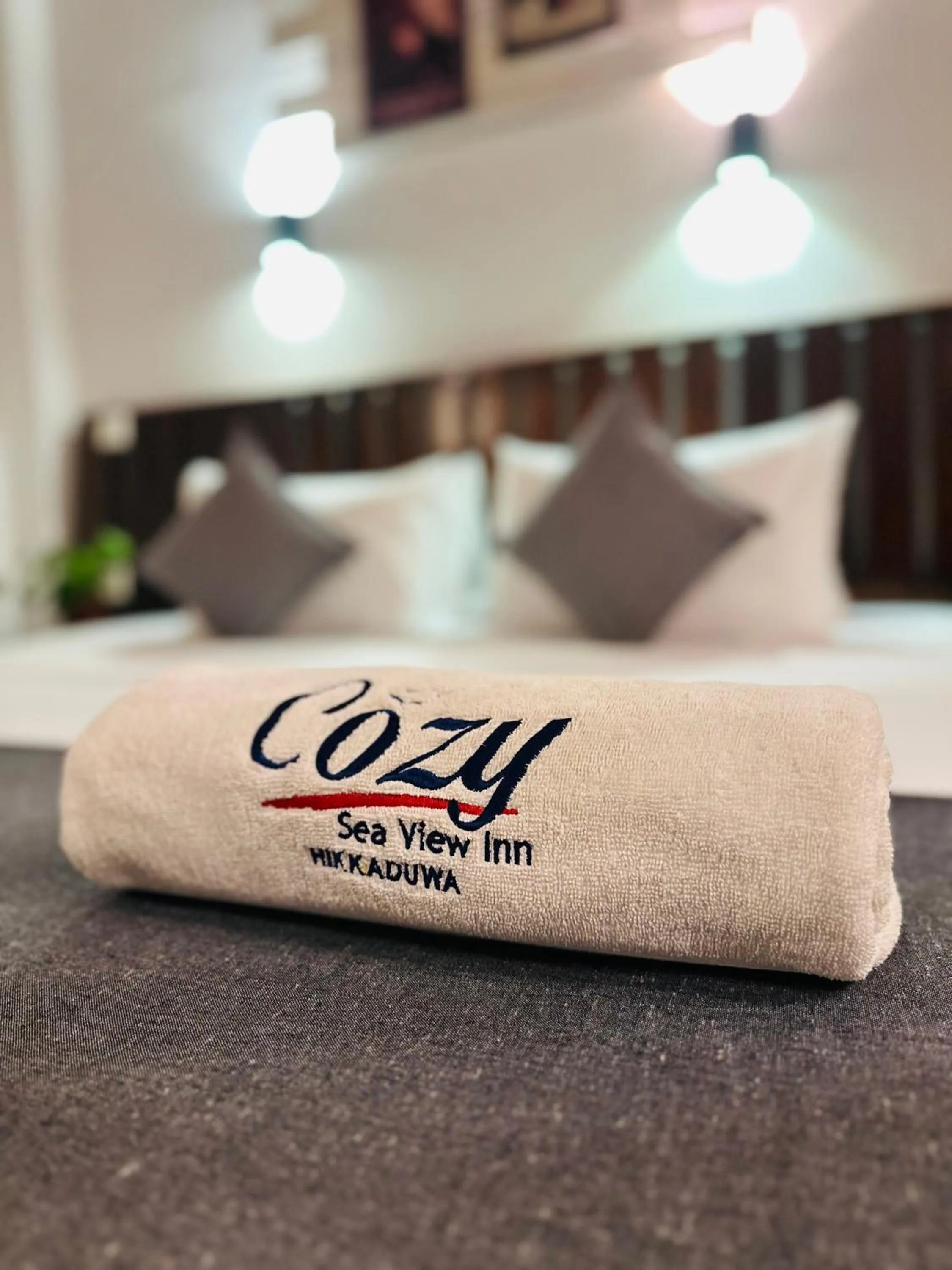 Bed in Cozy Sea view Inn