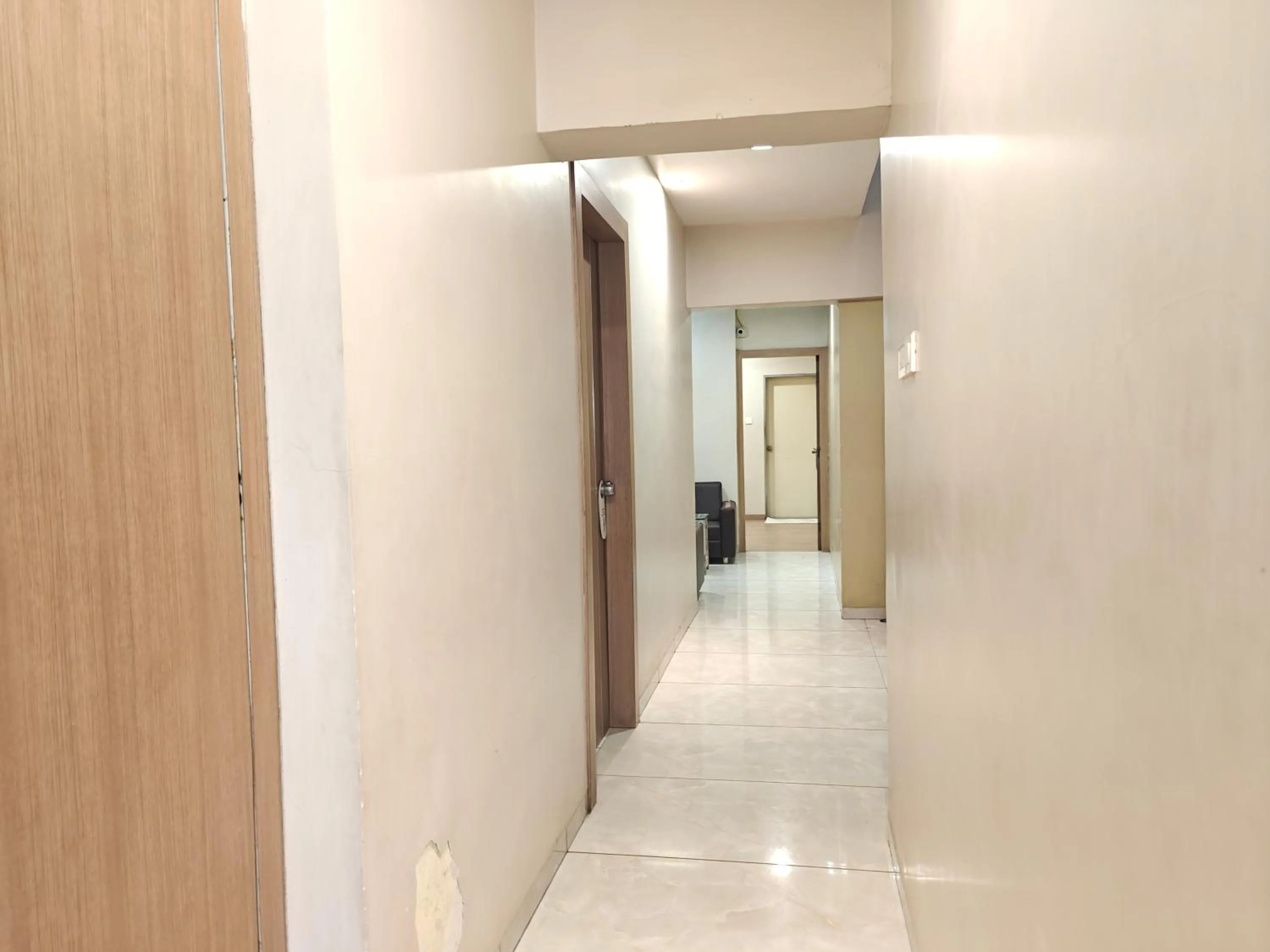 Property building in Central Inn, Kolhapur
