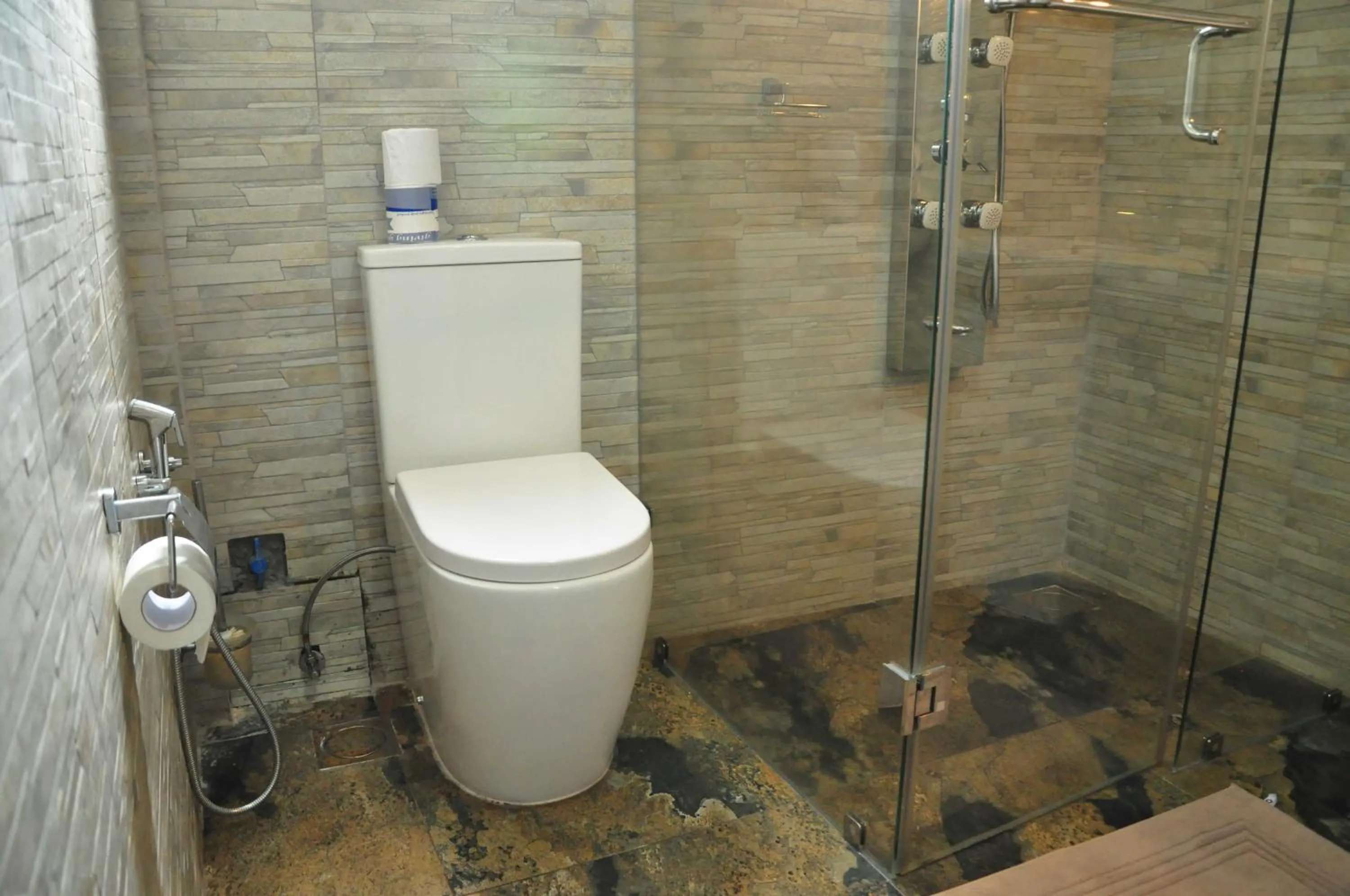 Bathroom in El Corazon De Hikkaduwa