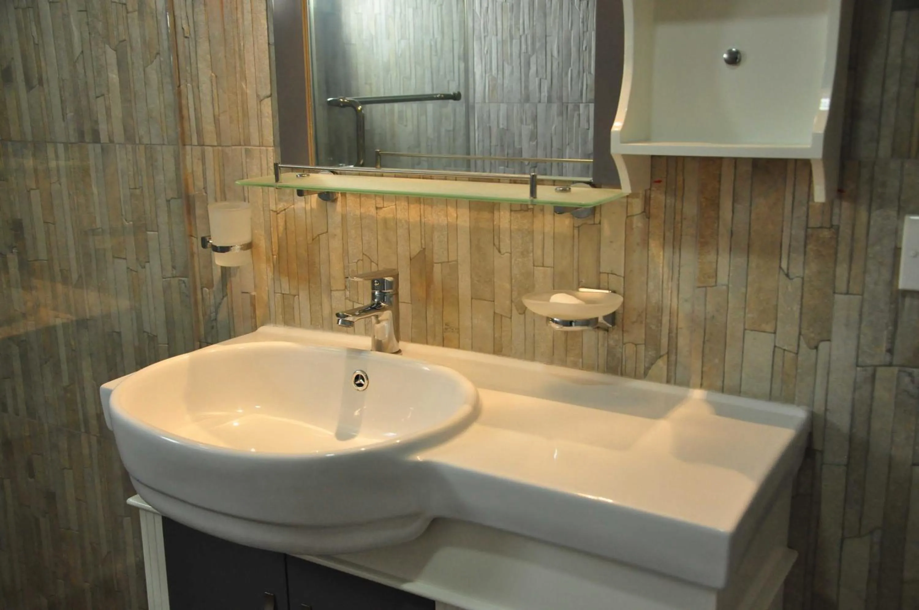 Bathroom in El Corazon De Hikkaduwa
