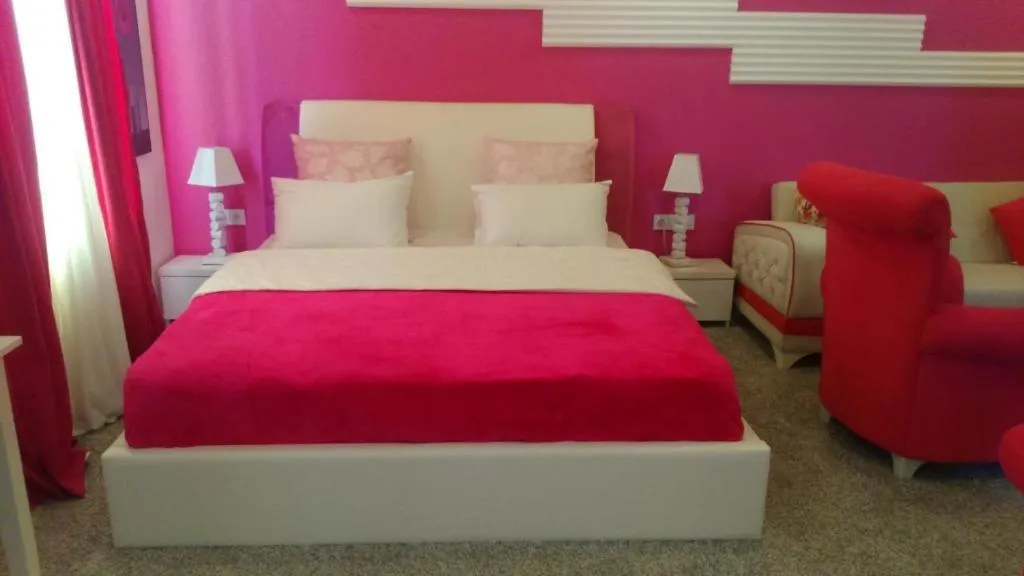 Bed in Hotel Lilo near Airport