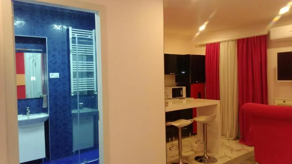 Hotel Lilo near Airport