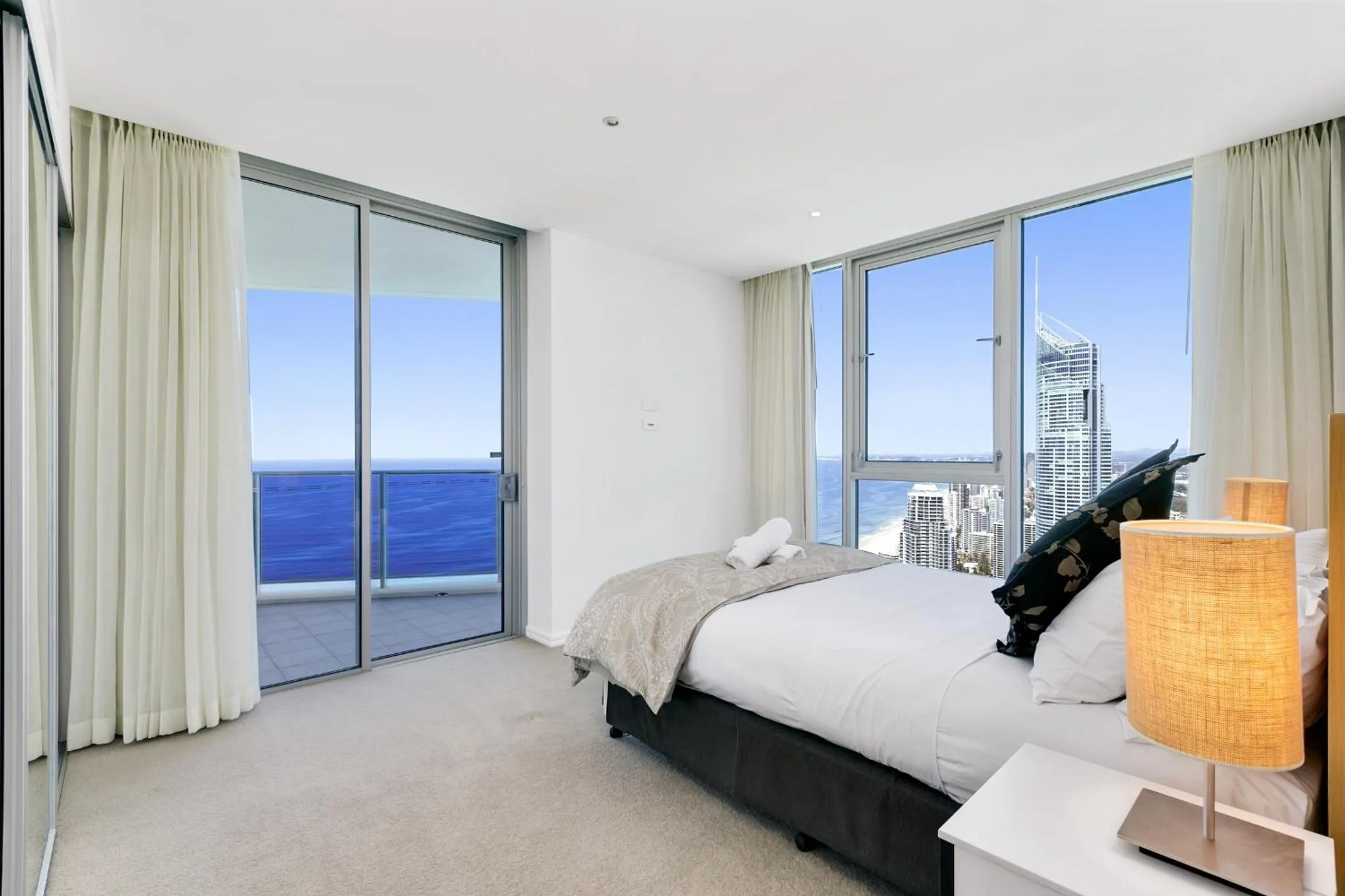 Bedroom, Bed in Orchid Residences - HR Surfers Paradise