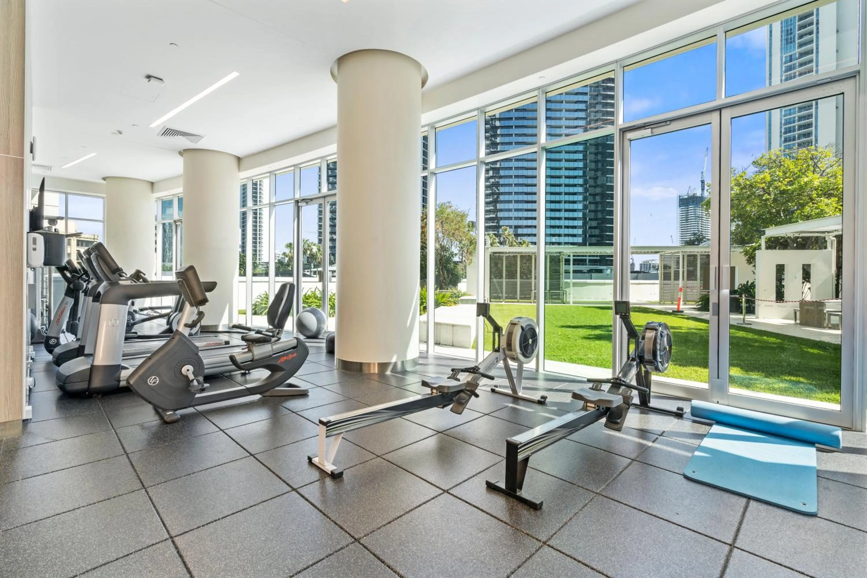 Fitness centre/facilities in Orchid Residences - HR Surfers Paradise