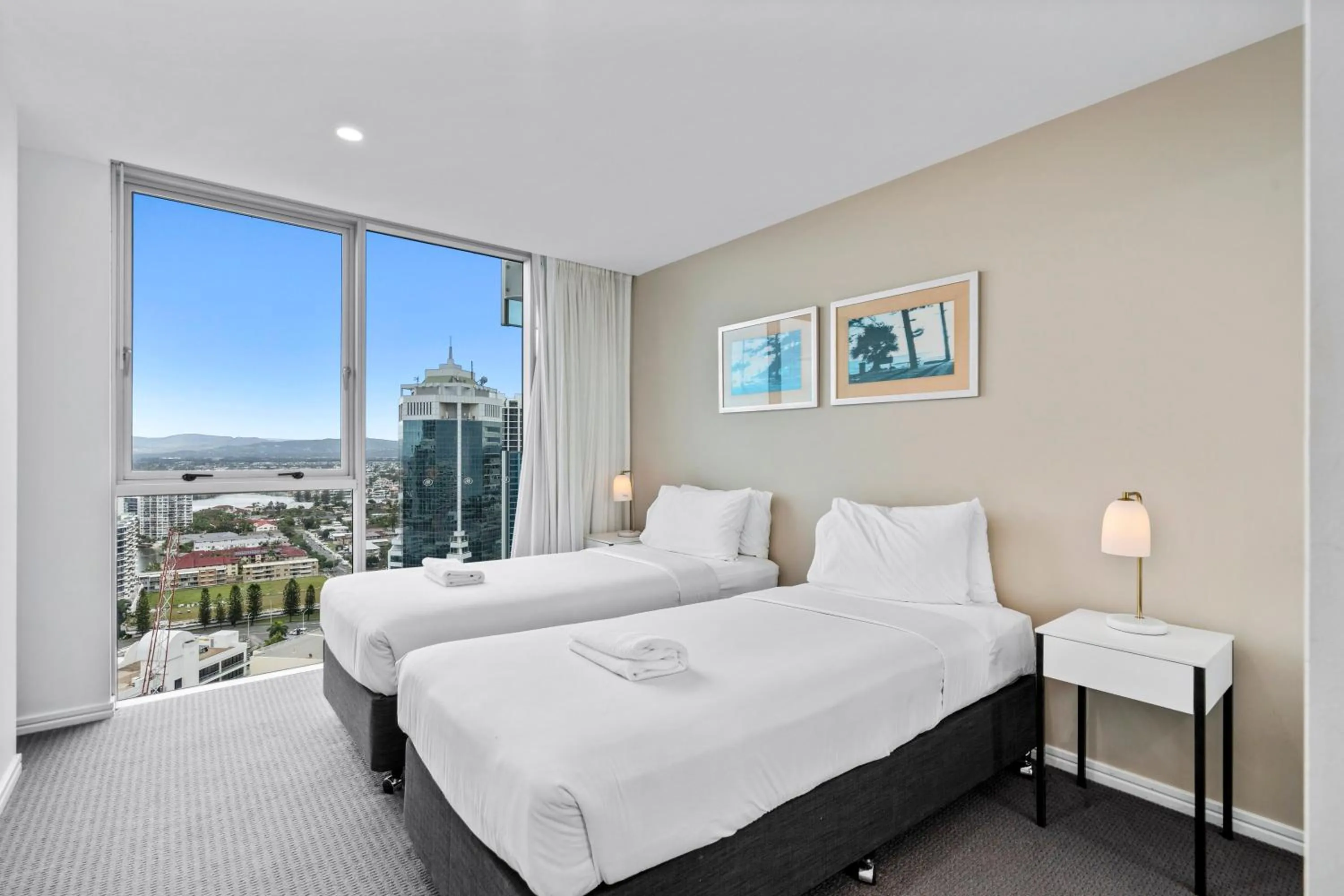Bedroom, Bed in Orchid Residences - HR Surfers Paradise