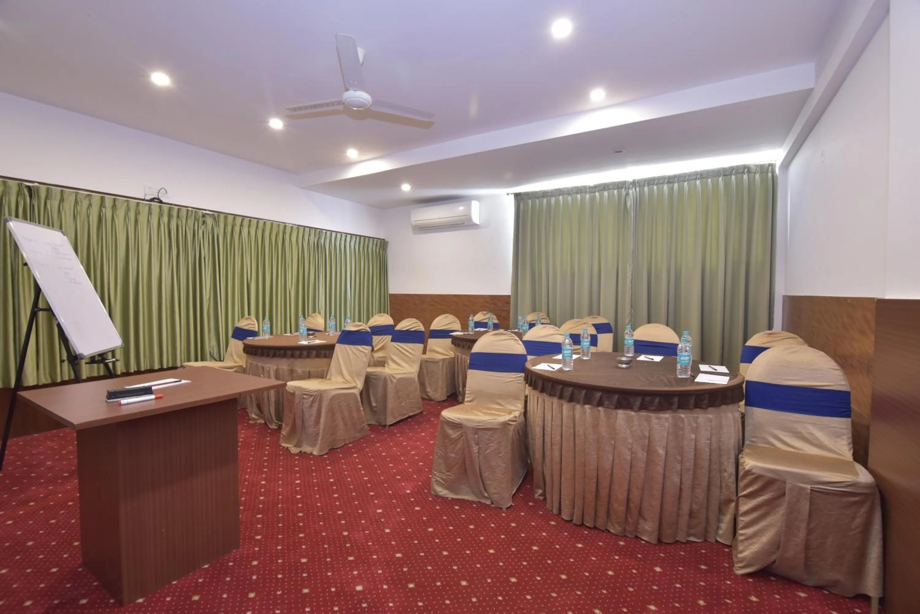Business facilities in I V Sanctum Hotel