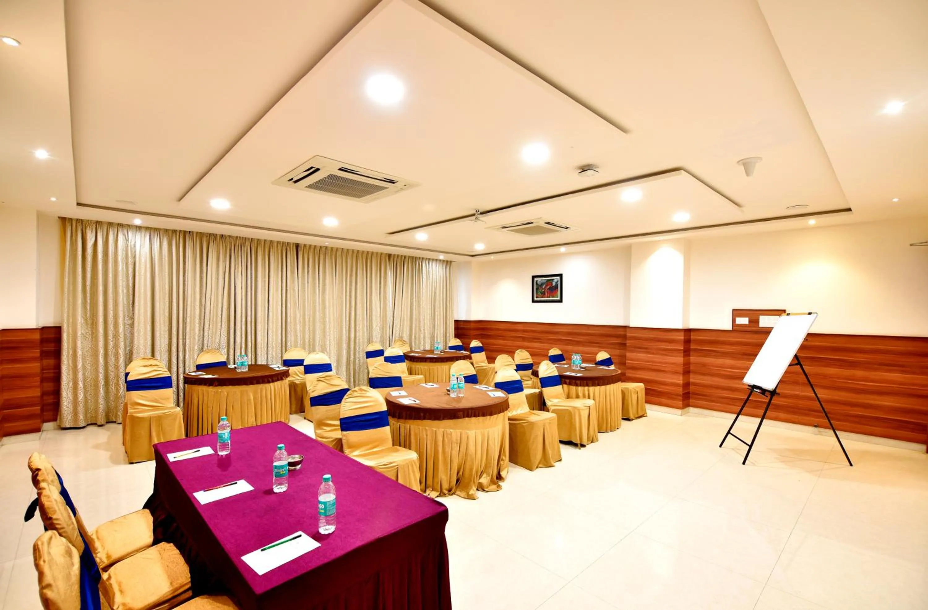 Business facilities in I V Sanctum Hotel