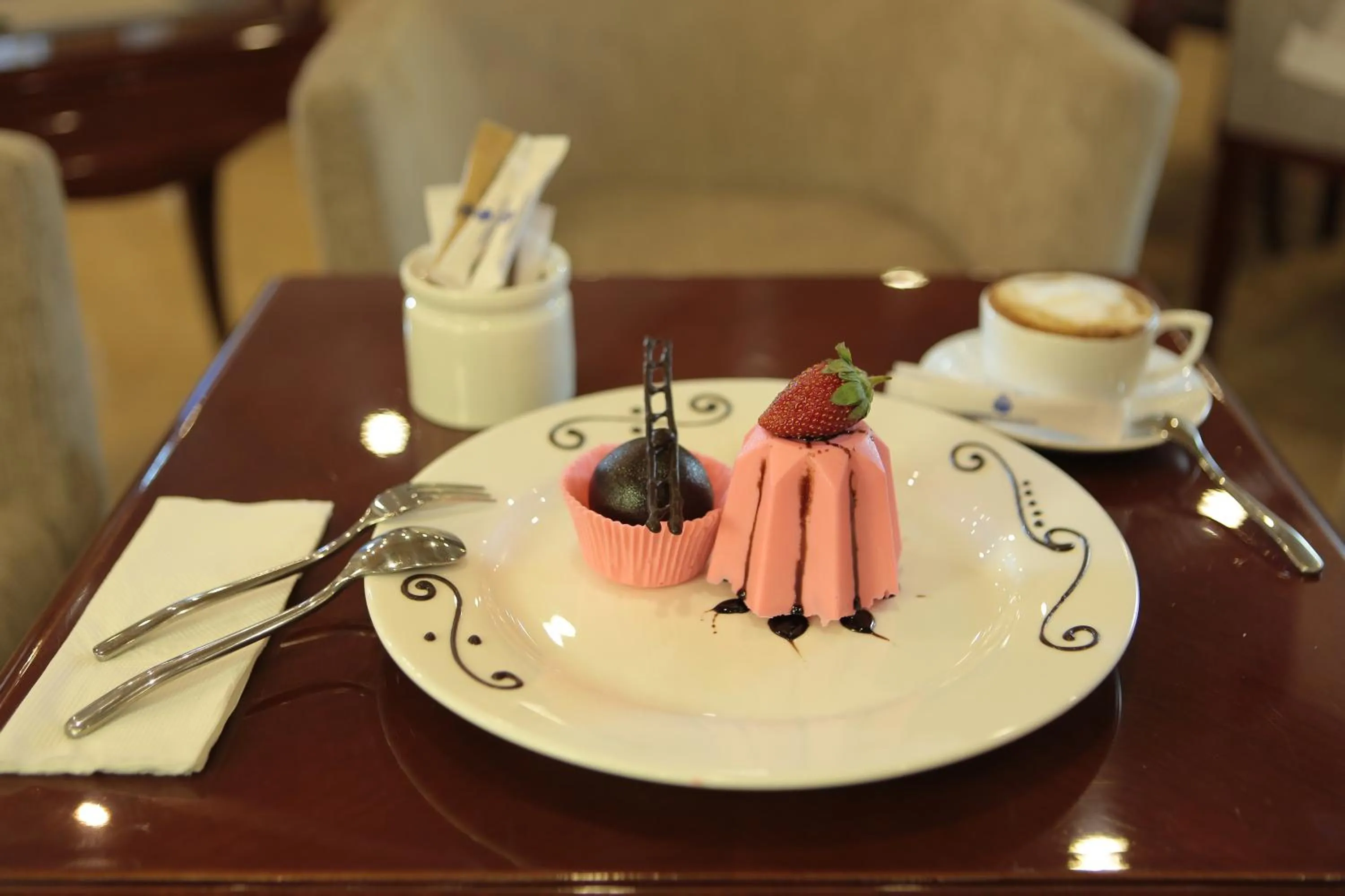 Food and drinks in Sapphire Addis