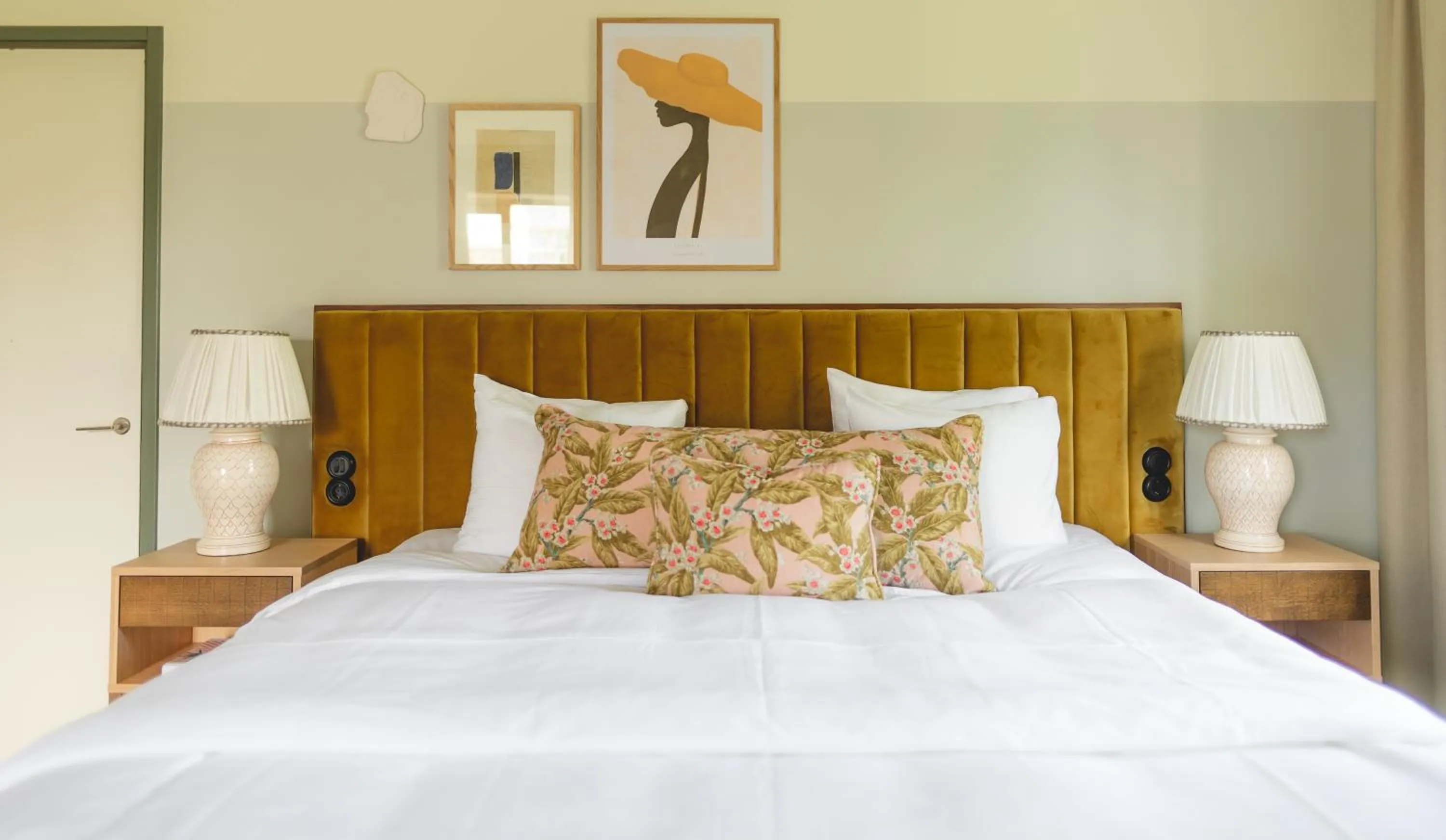 Bed in Elite Hotel Mårtenson