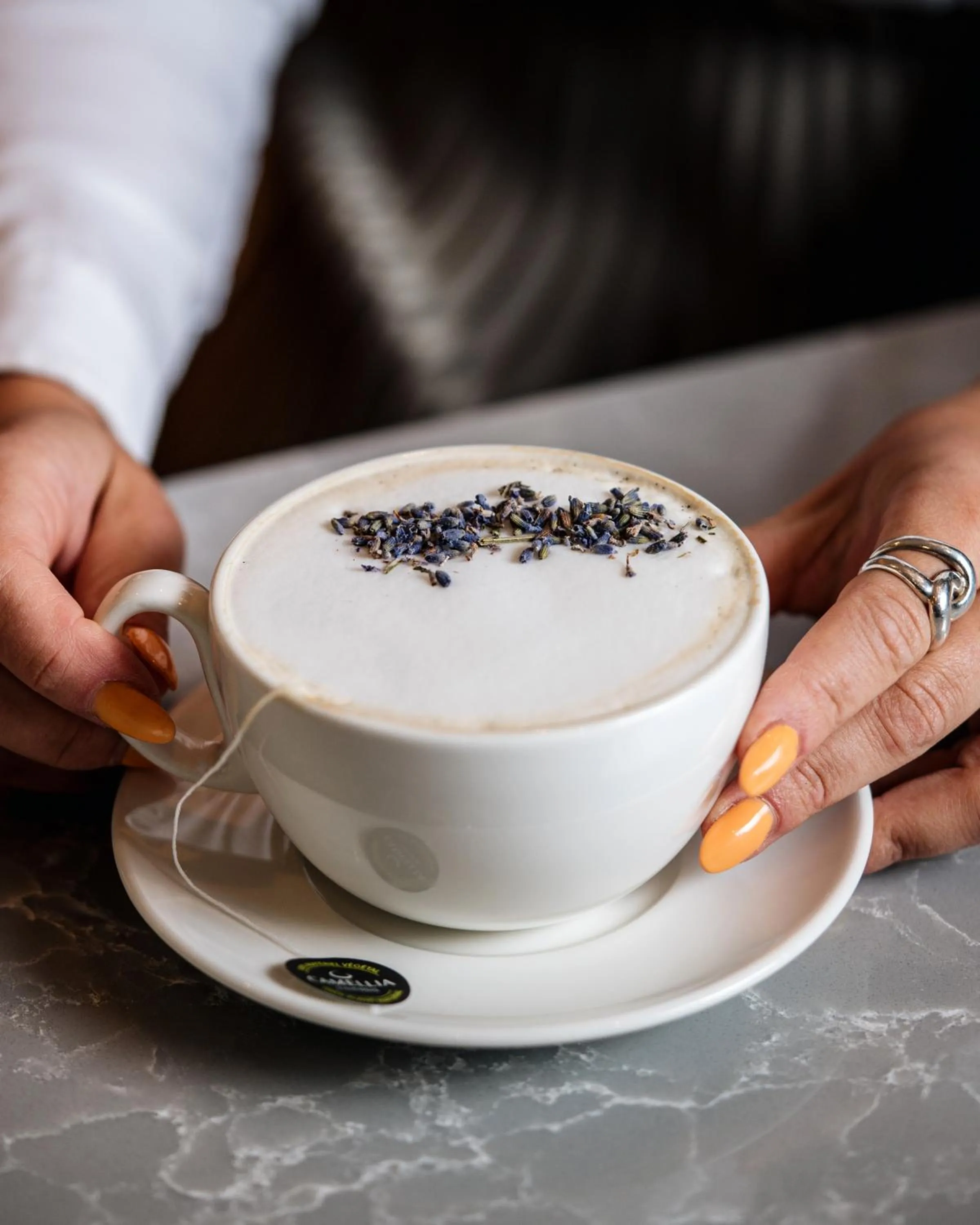 Restaurant/places to eat in Montreal Marriott Chateau Champlain