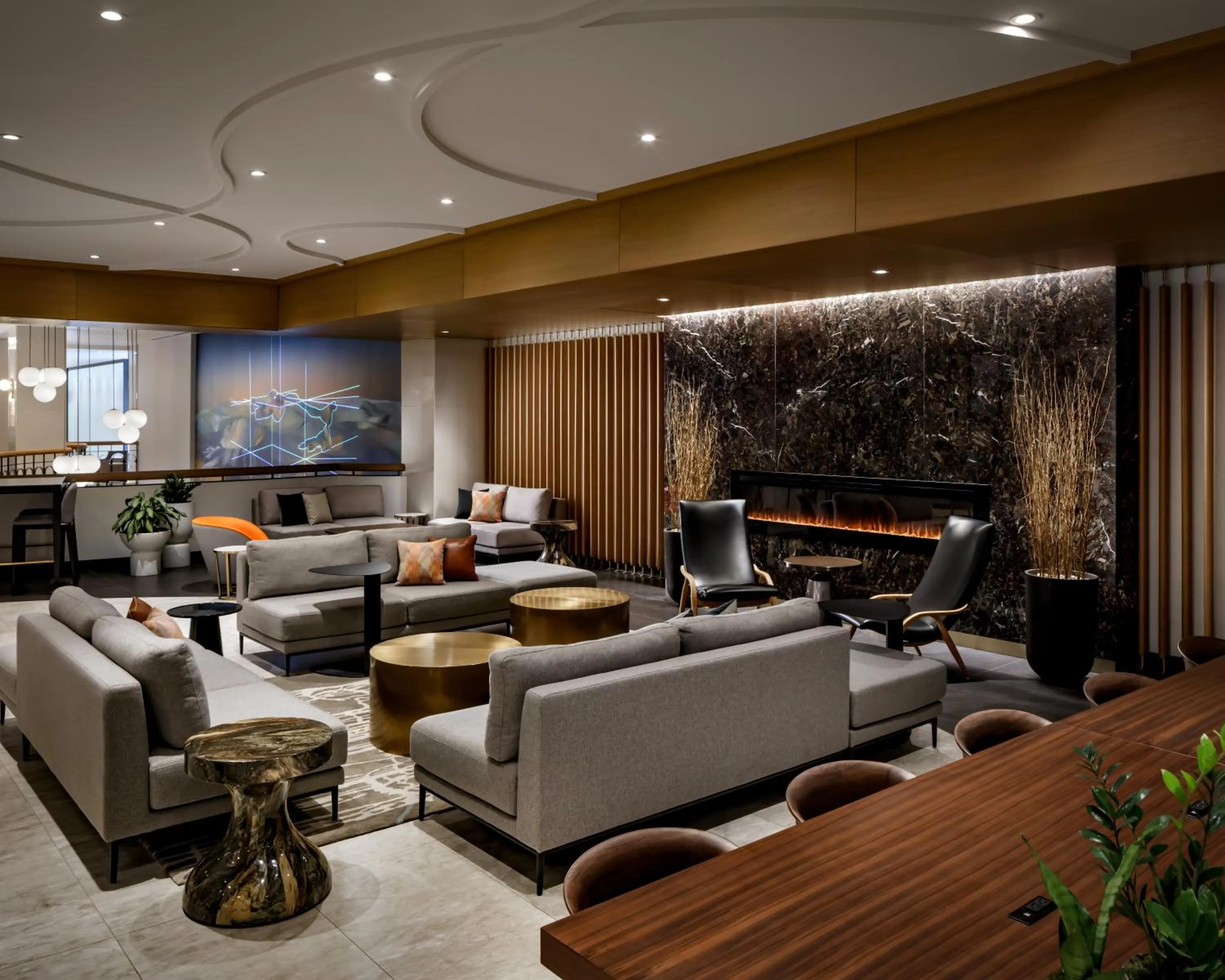 Lounge or bar in Montreal Marriott Chateau Champlain