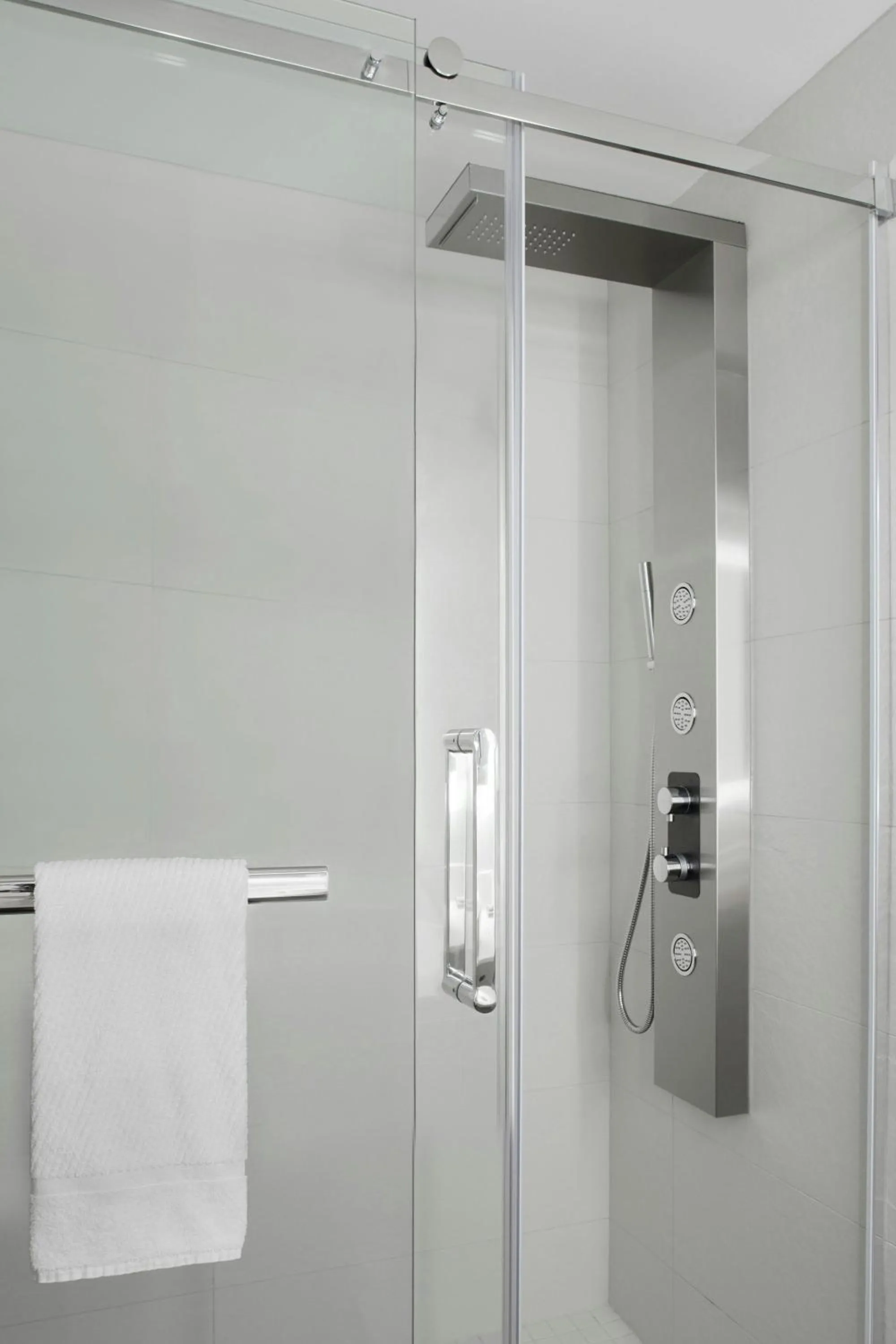 Bathroom in Montreal Marriott Chateau Champlain