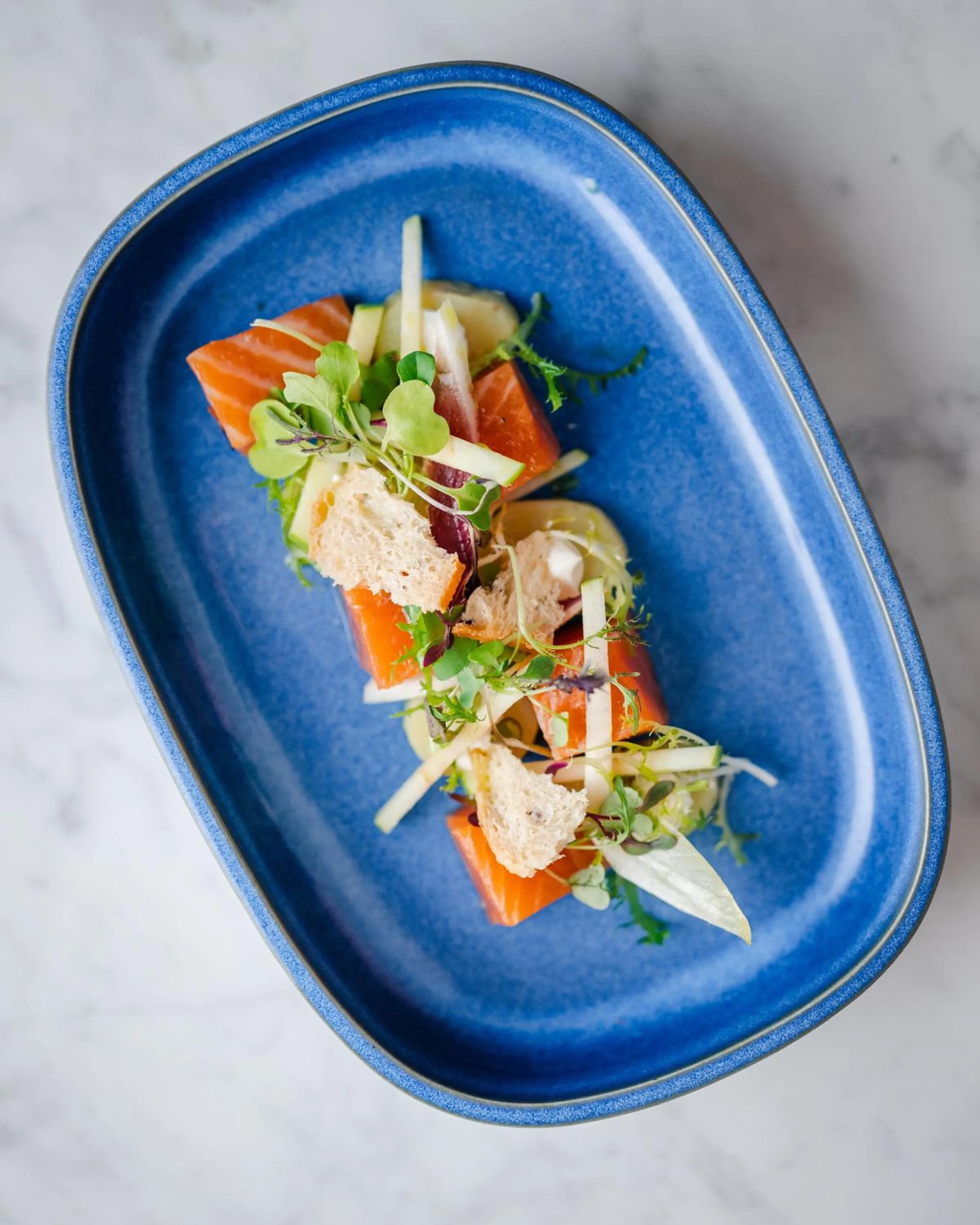 Restaurant/places to eat in Montreal Marriott Chateau Champlain