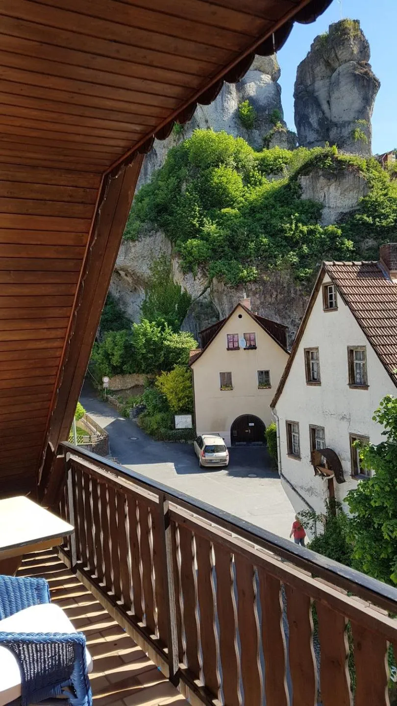 Superior Double or Twin Room with Mountain View - single occupancy in Pension-Puttlachtal