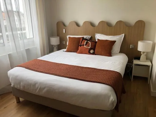 Bedroom, Bed in Family Golf Hotel