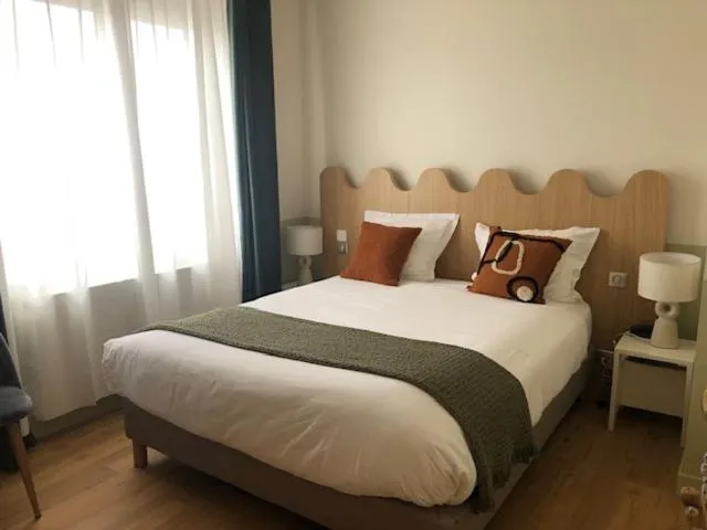 Bedroom, Bed in Family Golf Hotel