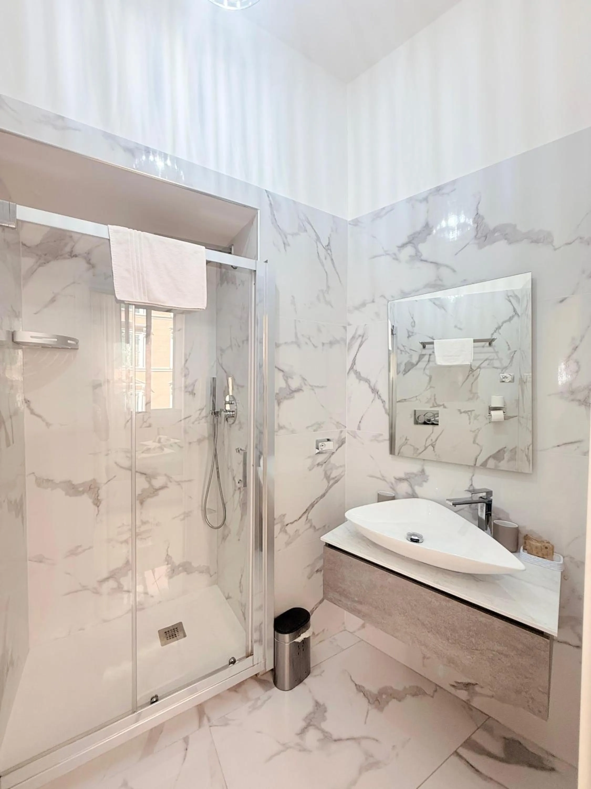 Bathroom in San Pietro Rooms 84