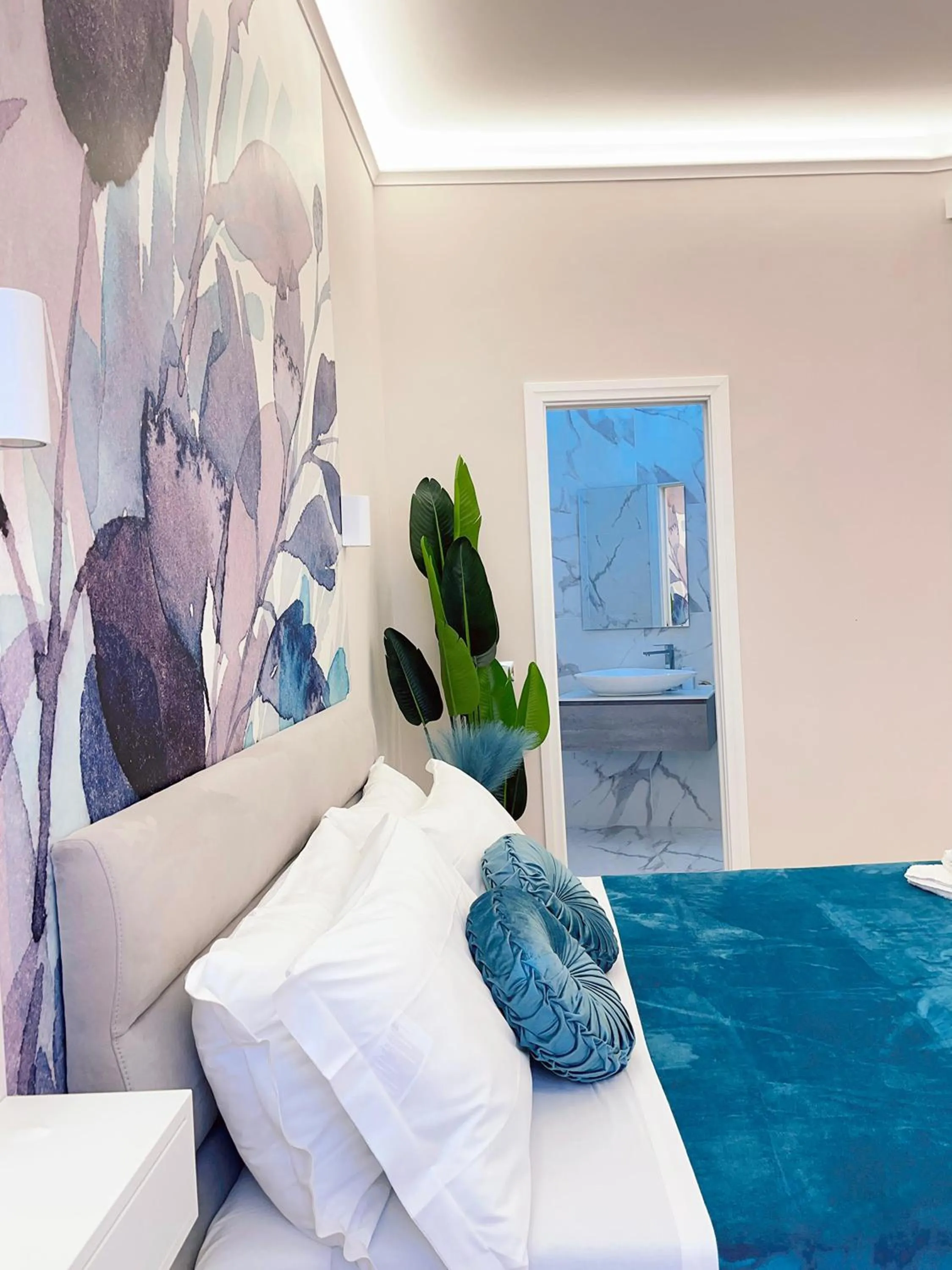 Bathroom, Bed in San Pietro Rooms 84