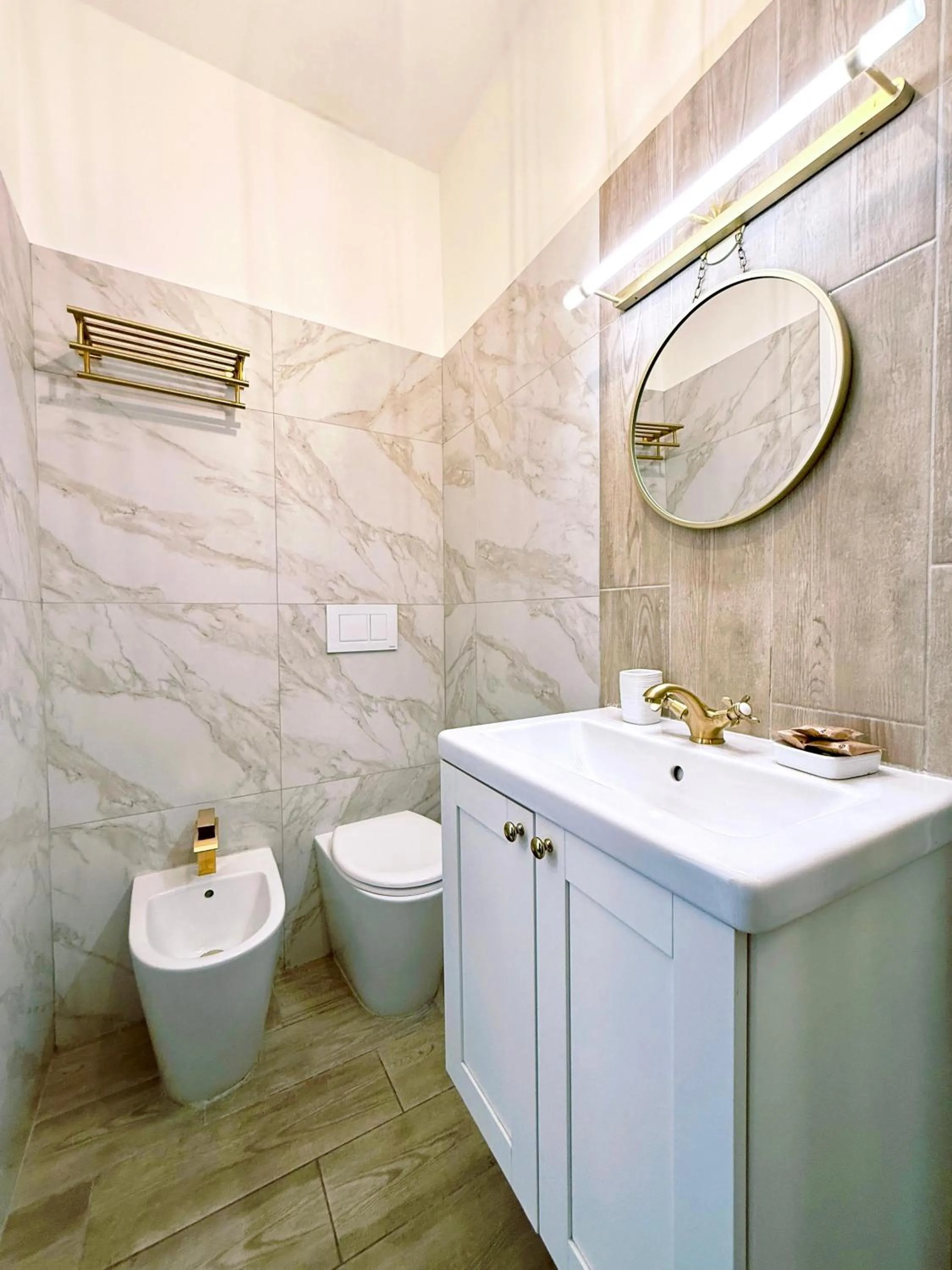 Bathroom in San Pietro Rooms 84