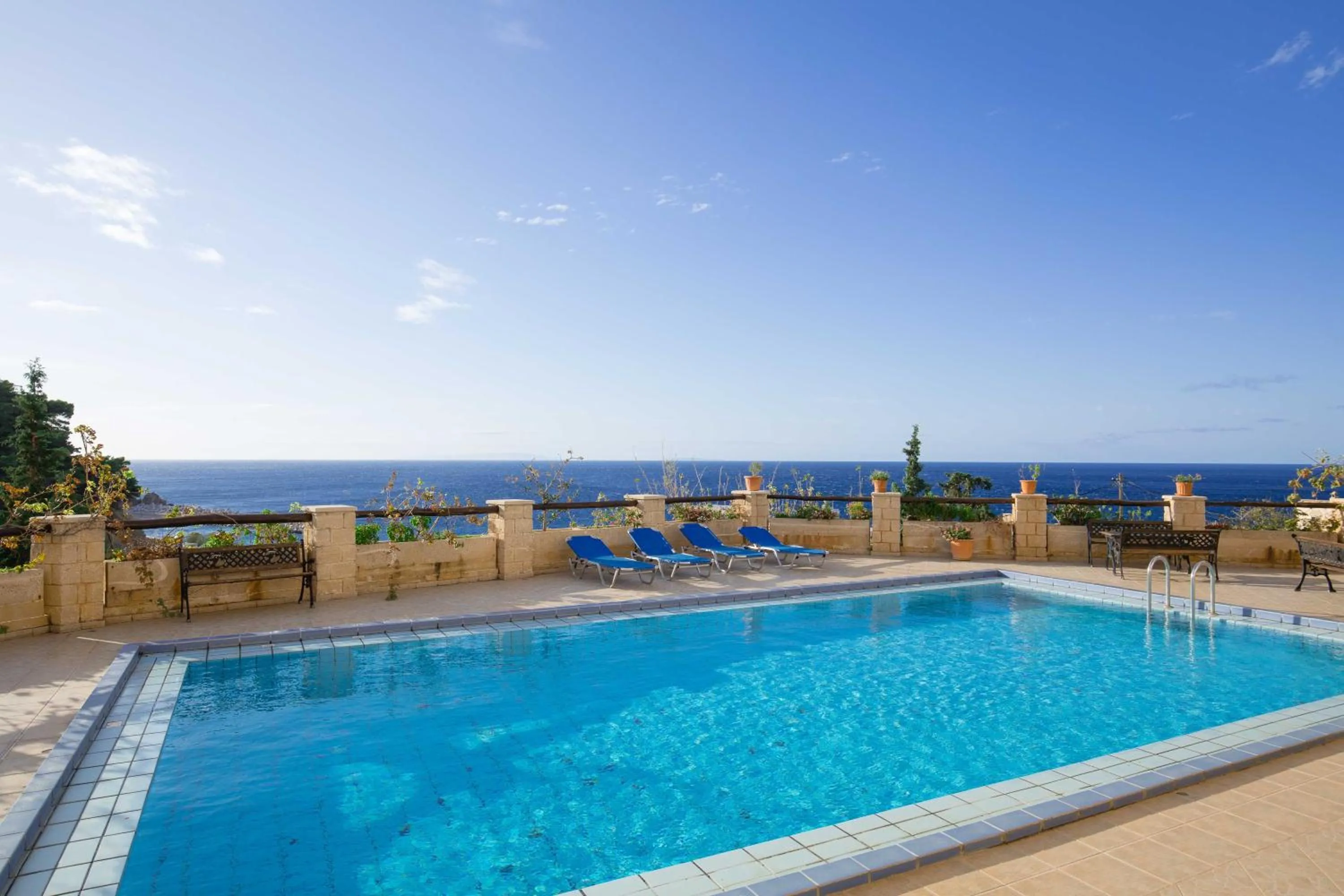 Day in Sfakian Horizon