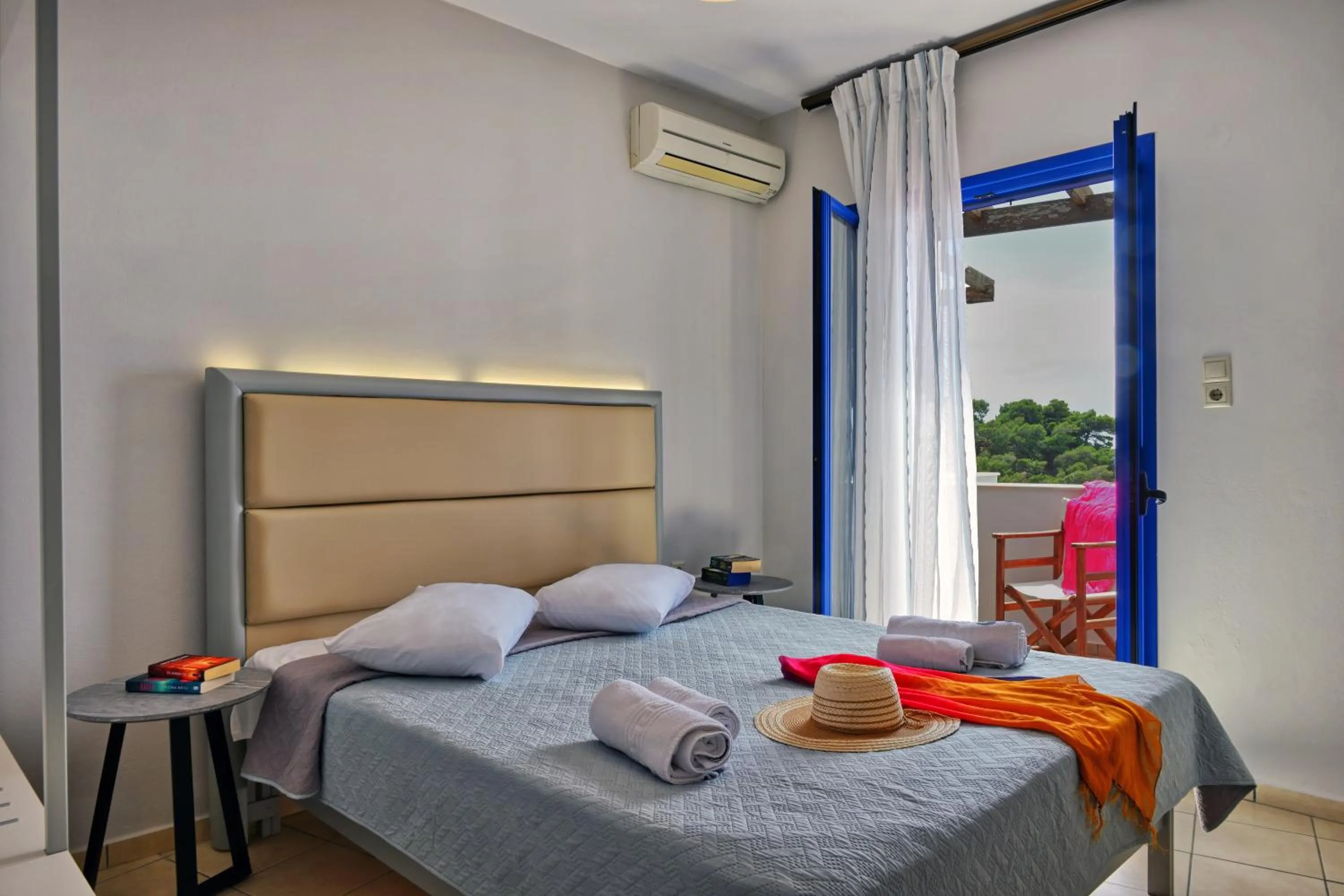 Bed in Sfakian Horizon