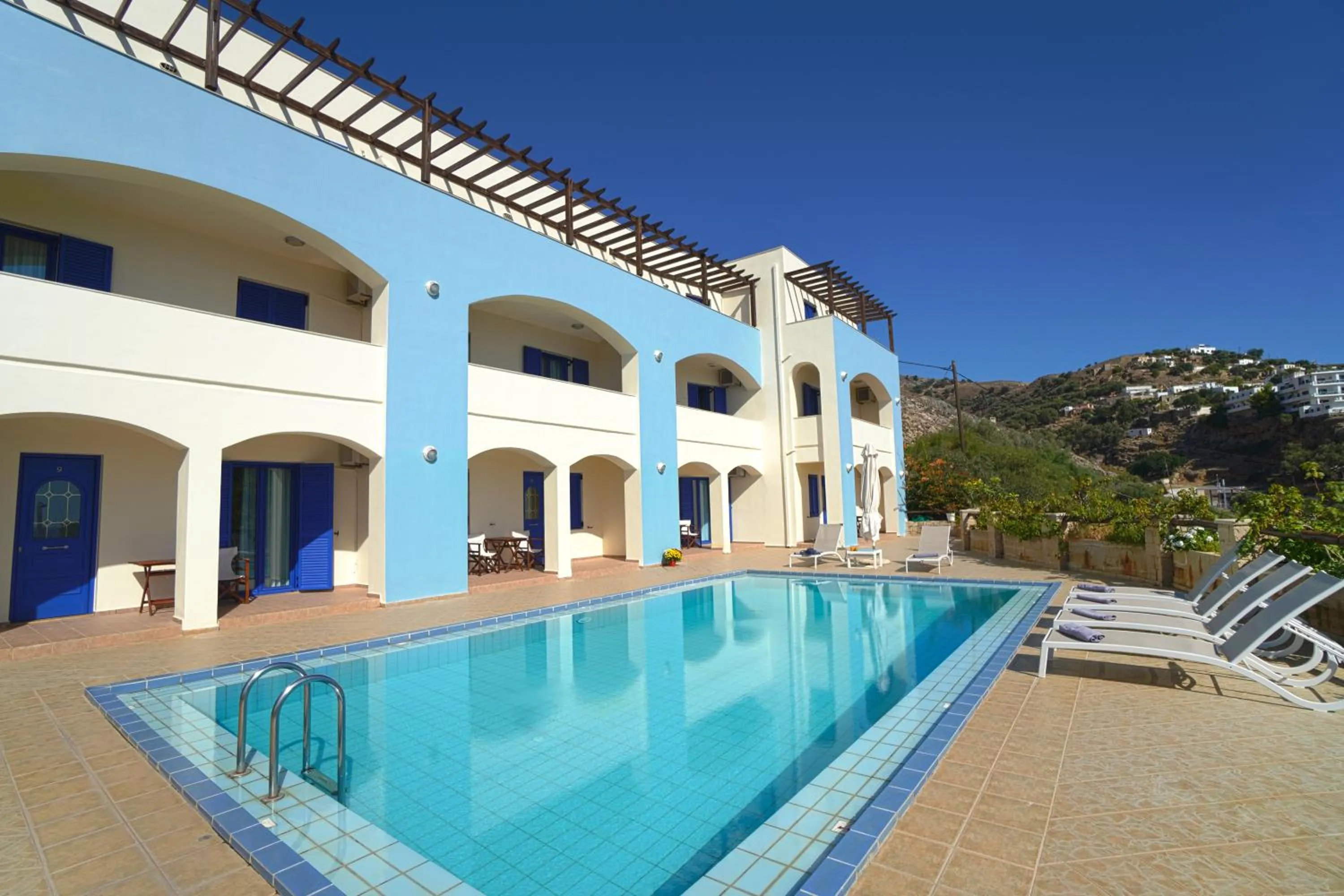 Swimming pool in Sfakian Horizon