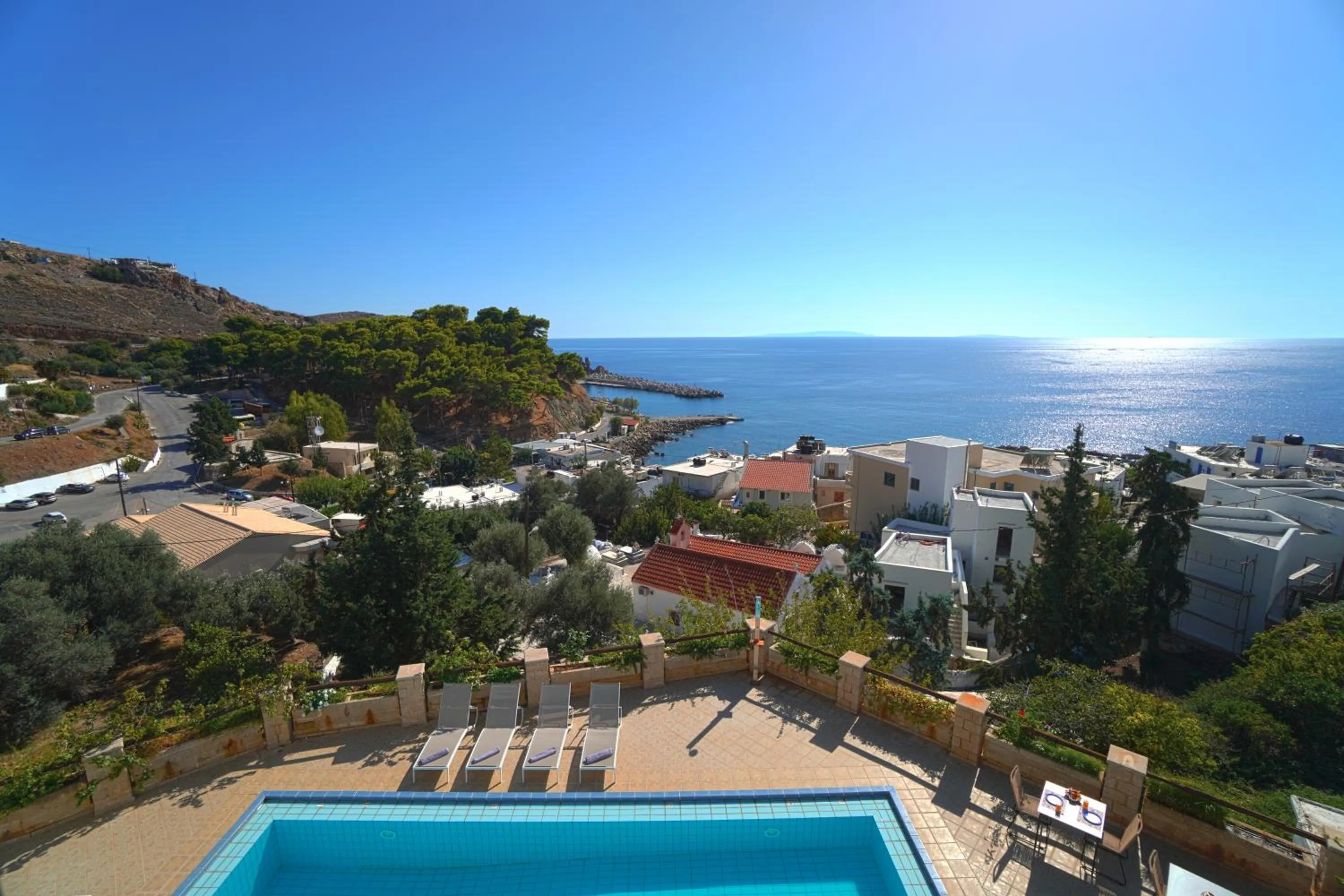 Property building in Sfakian Horizon