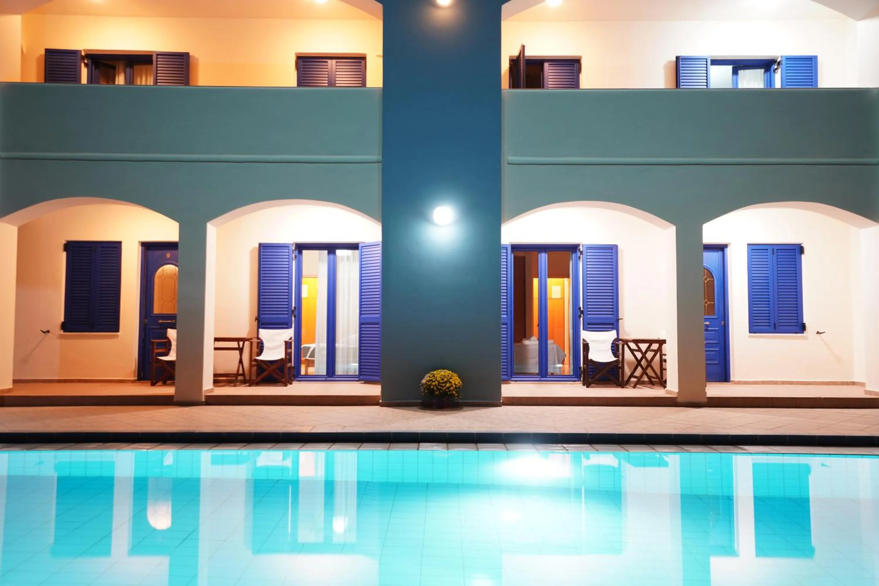 Pool view in Sfakian Horizon