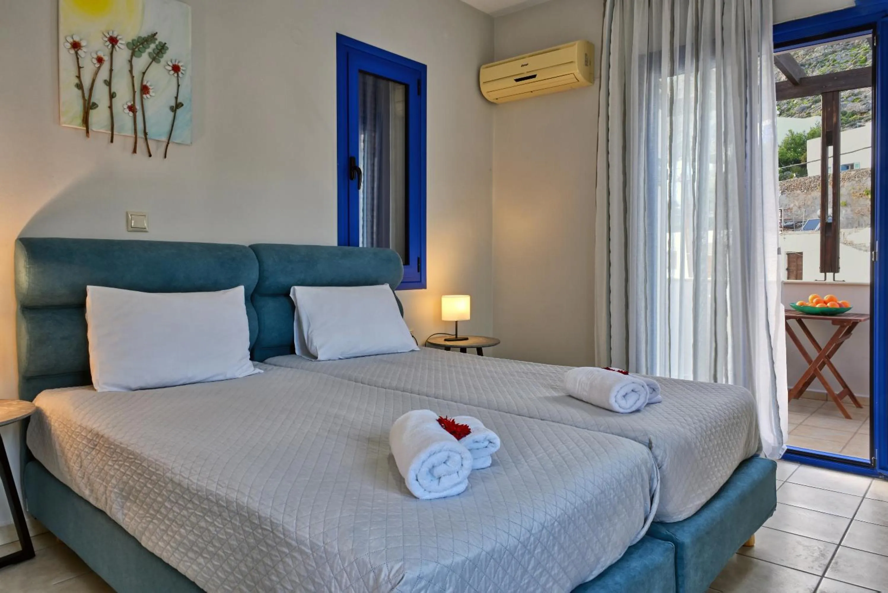 Bed in Sfakian Horizon