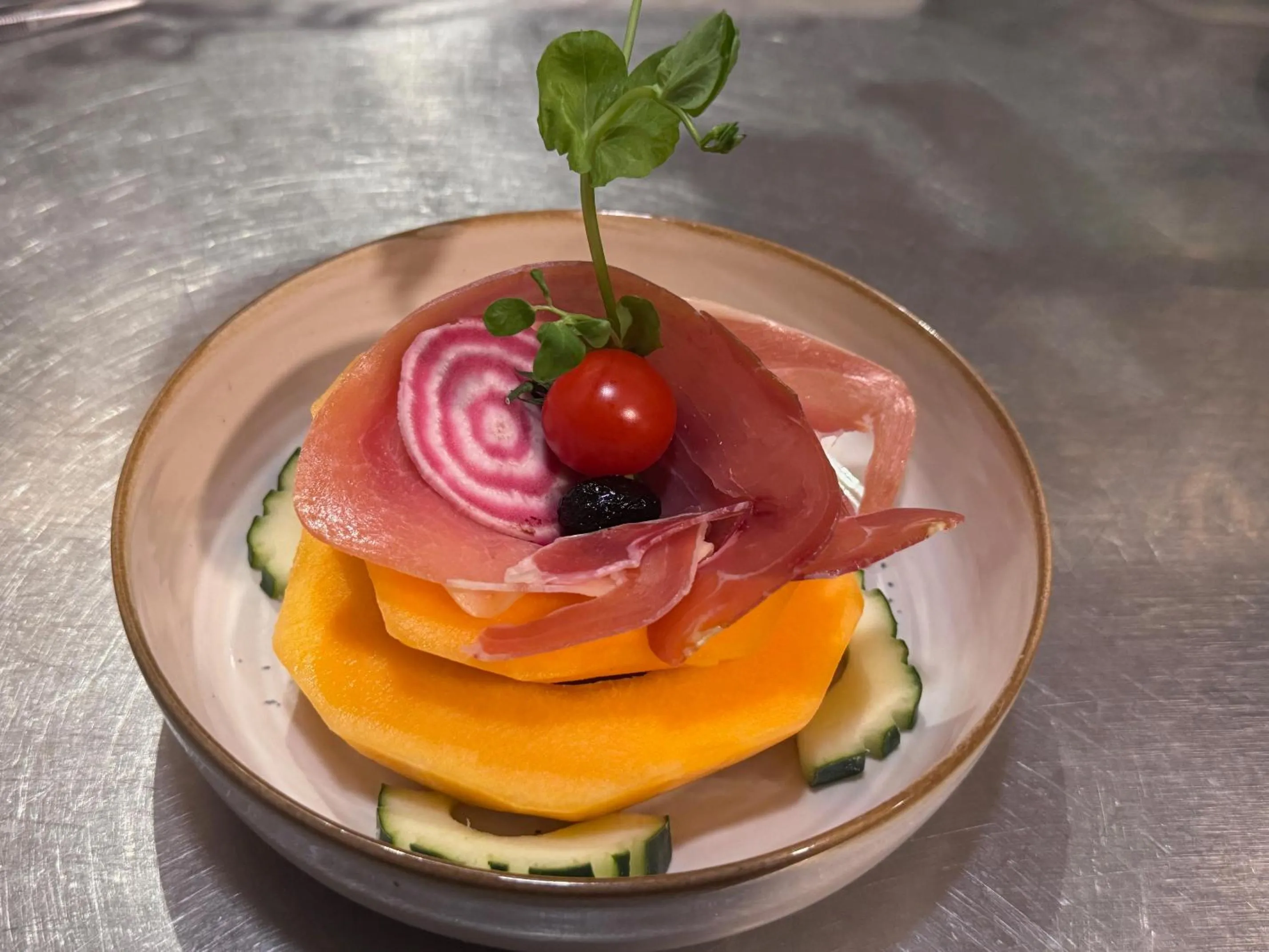 Restaurant/places to eat in Logis Hôtel Restaurant de la Paix