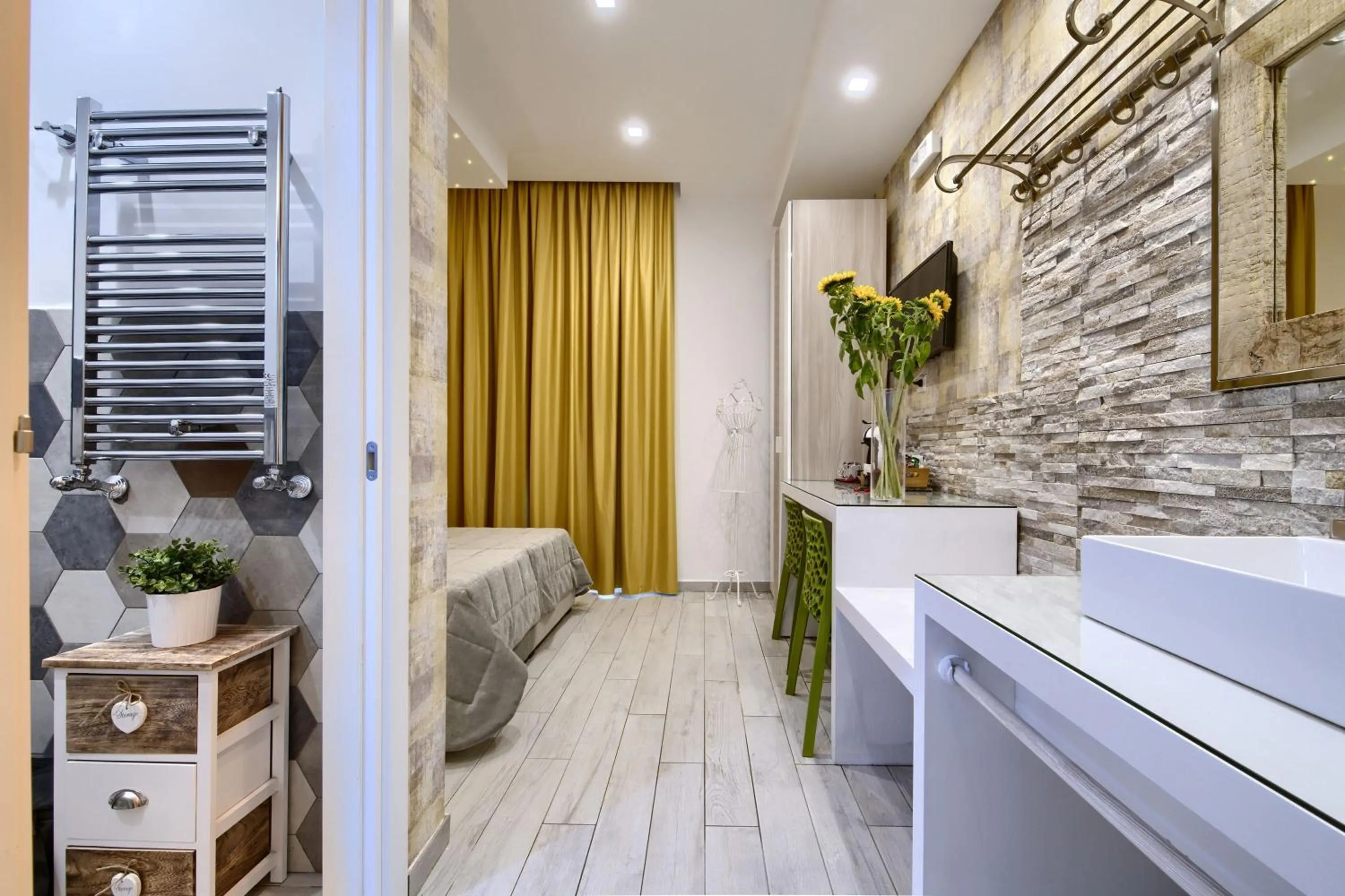 Bed in Relais Vatican Secret