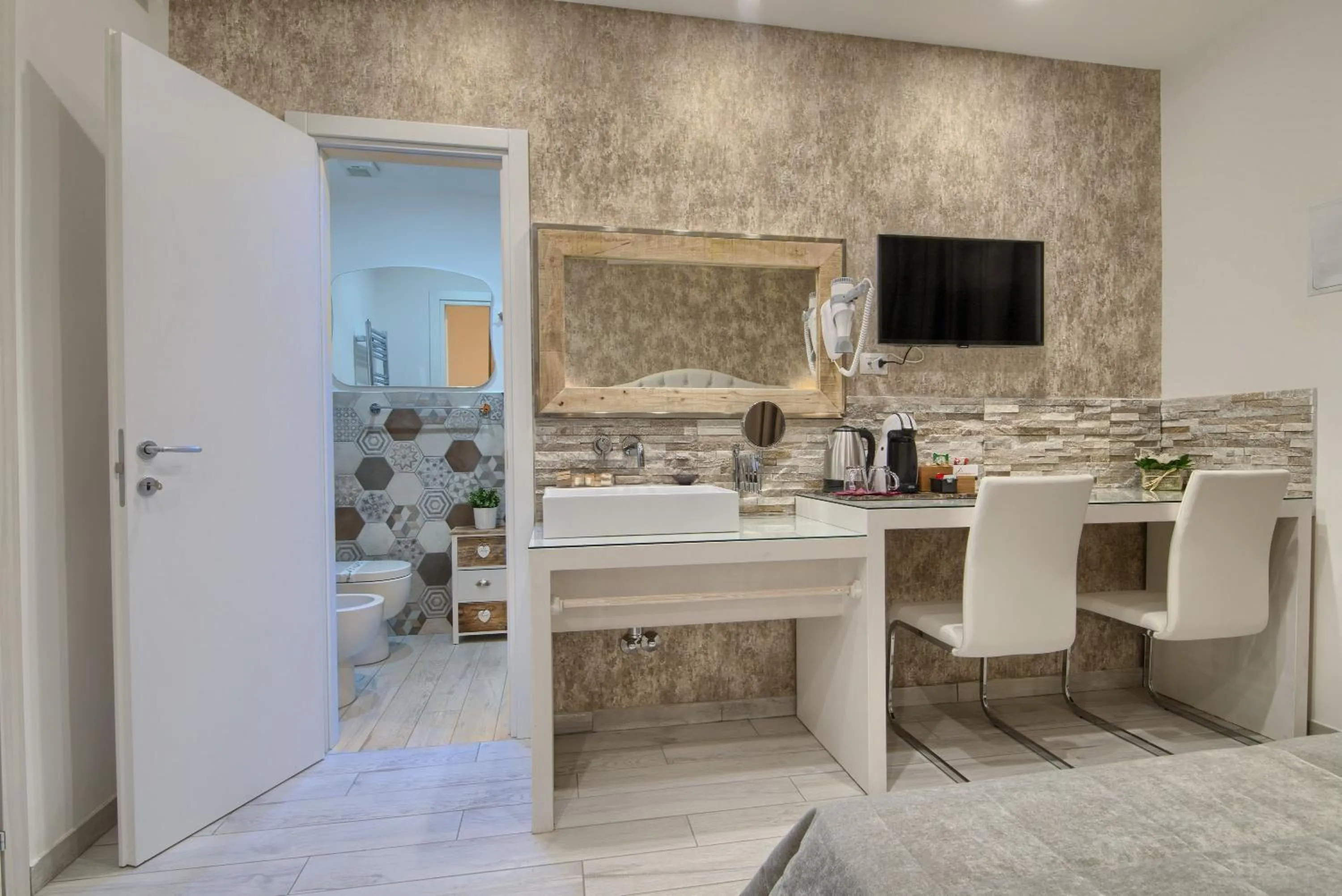 Bed in Relais Vatican Secret