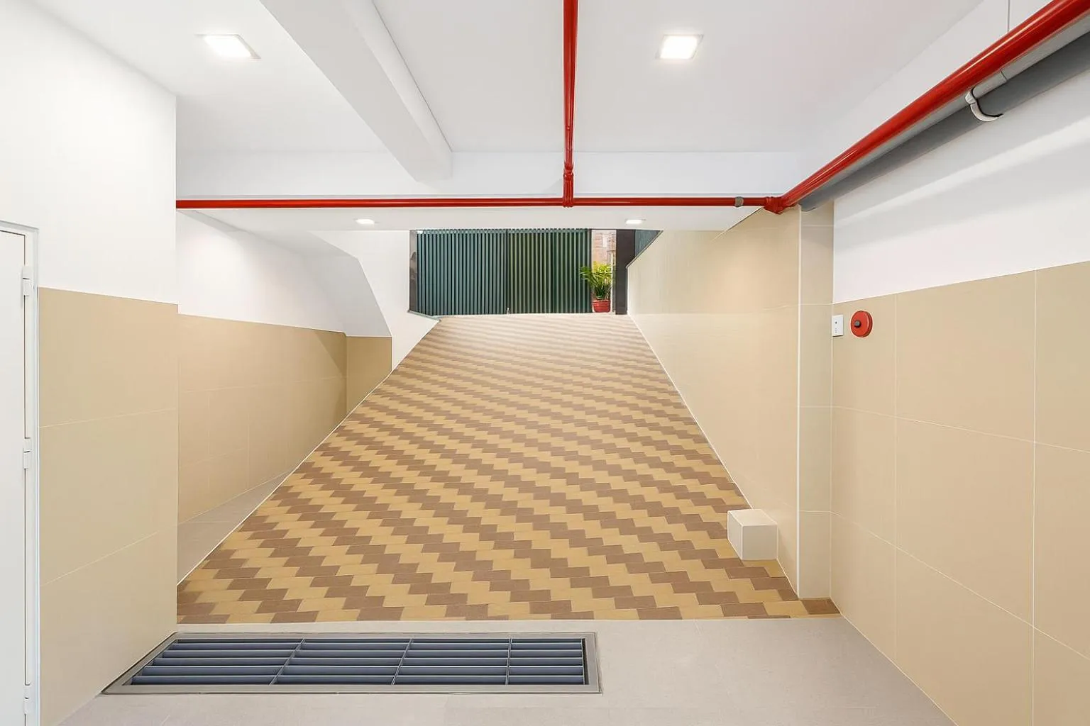 Area and facilities in Diamond Luxury Ben Thanh