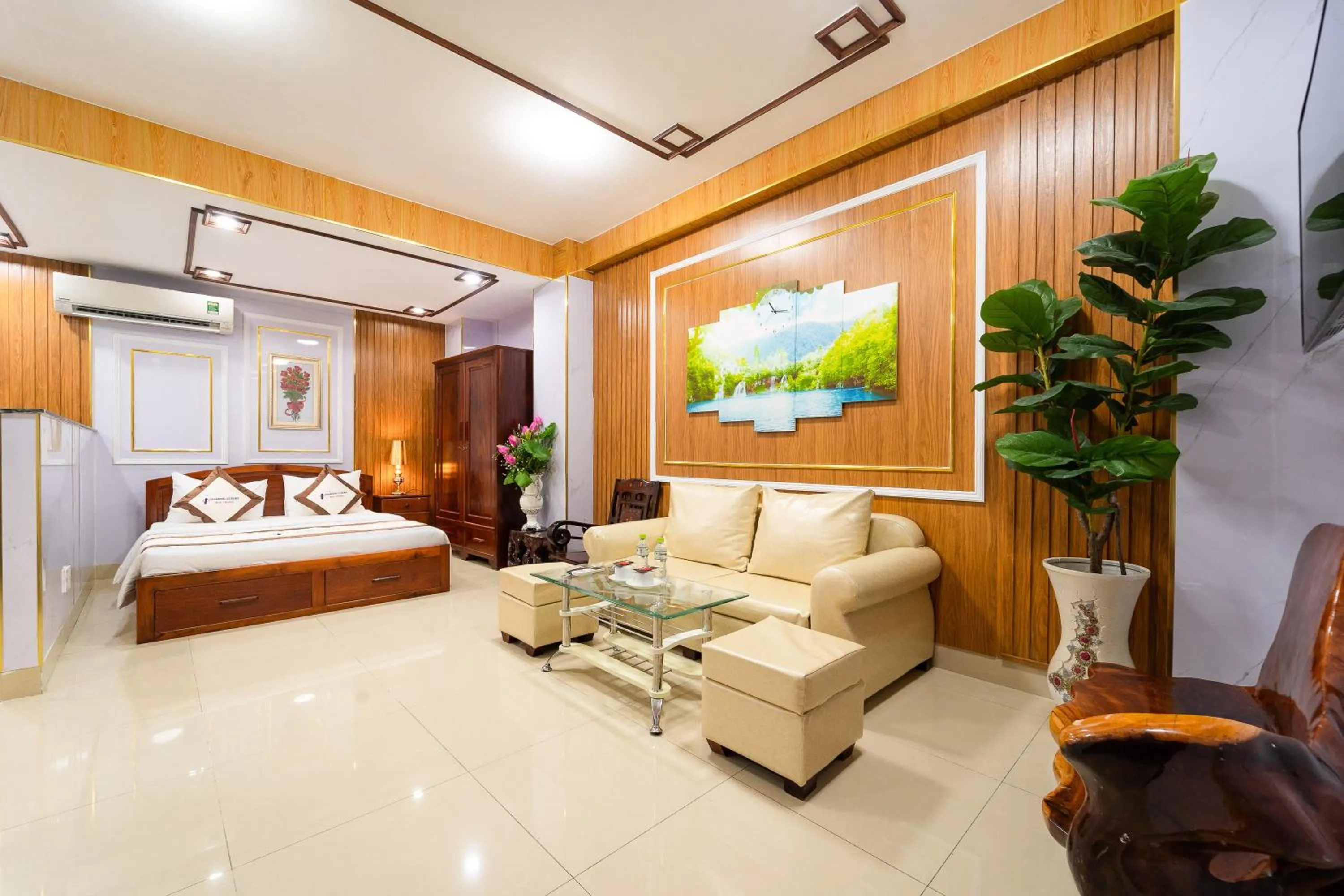 Bed in Diamond Luxury Ben Thanh