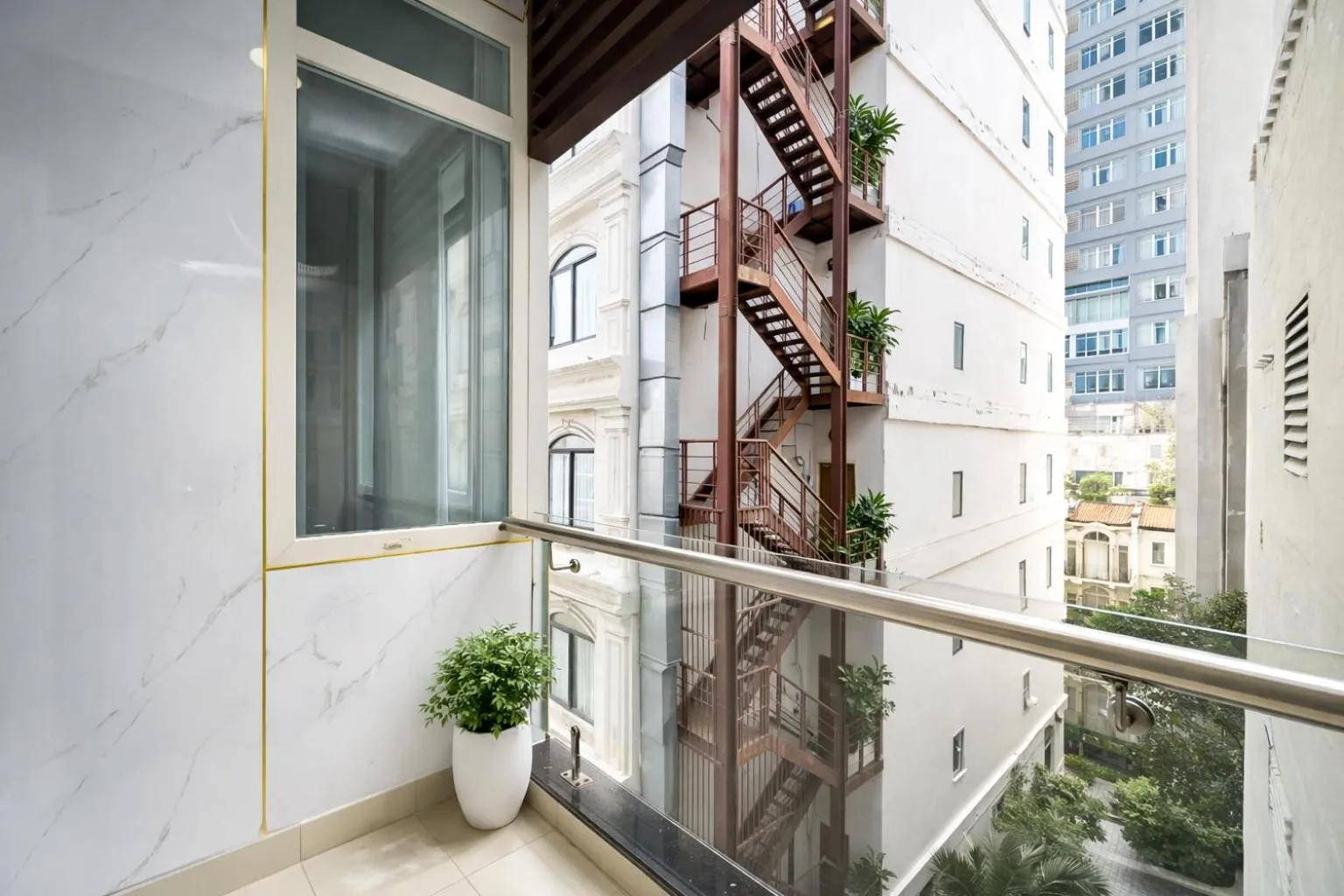 Diamond Luxury Ben Thanh