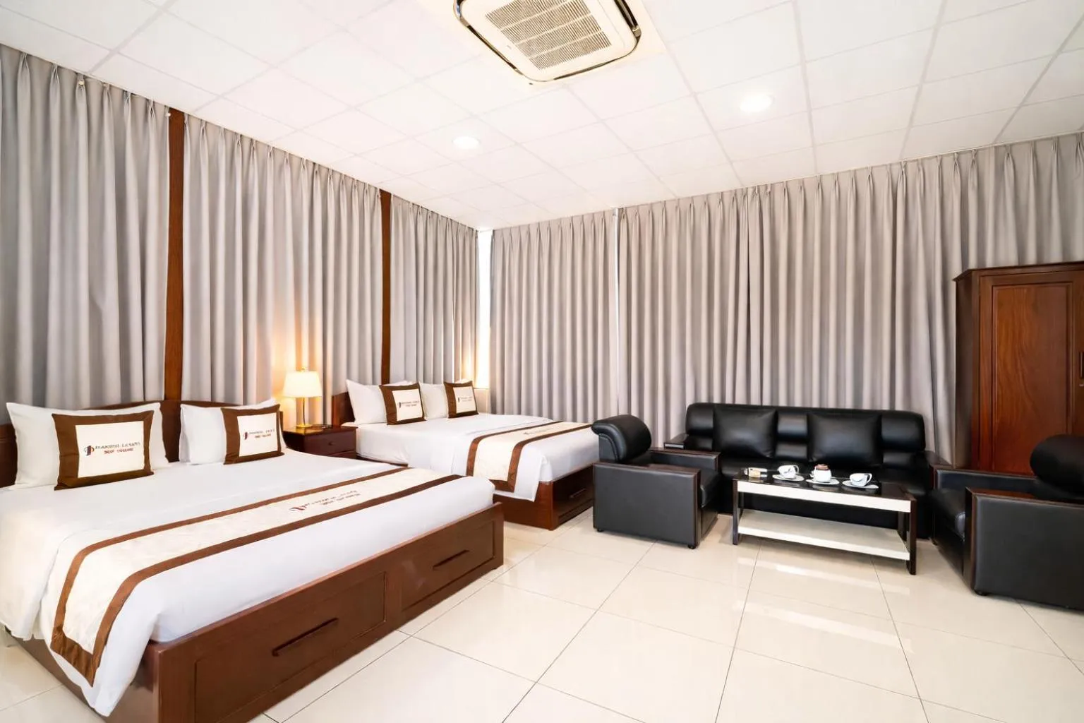 Bed in Diamond Luxury Ben Thanh