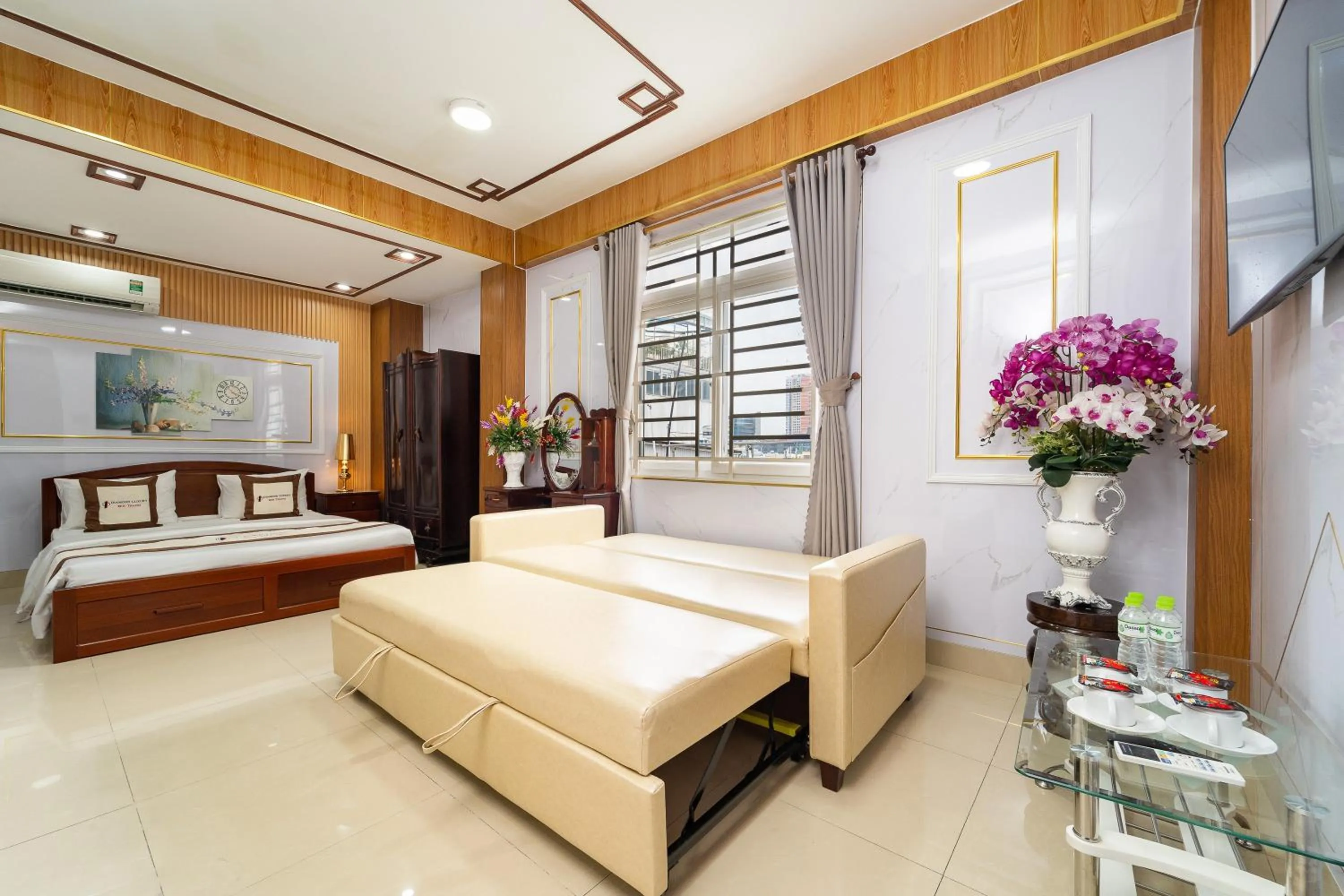 Bed in Diamond Luxury Ben Thanh