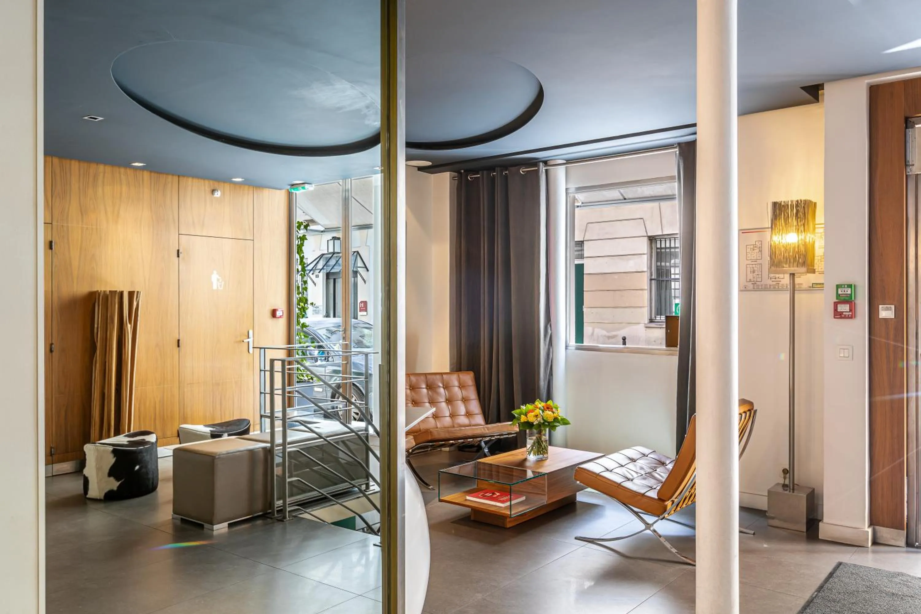 Lobby or reception in Le 20 Prieuré Hôtel